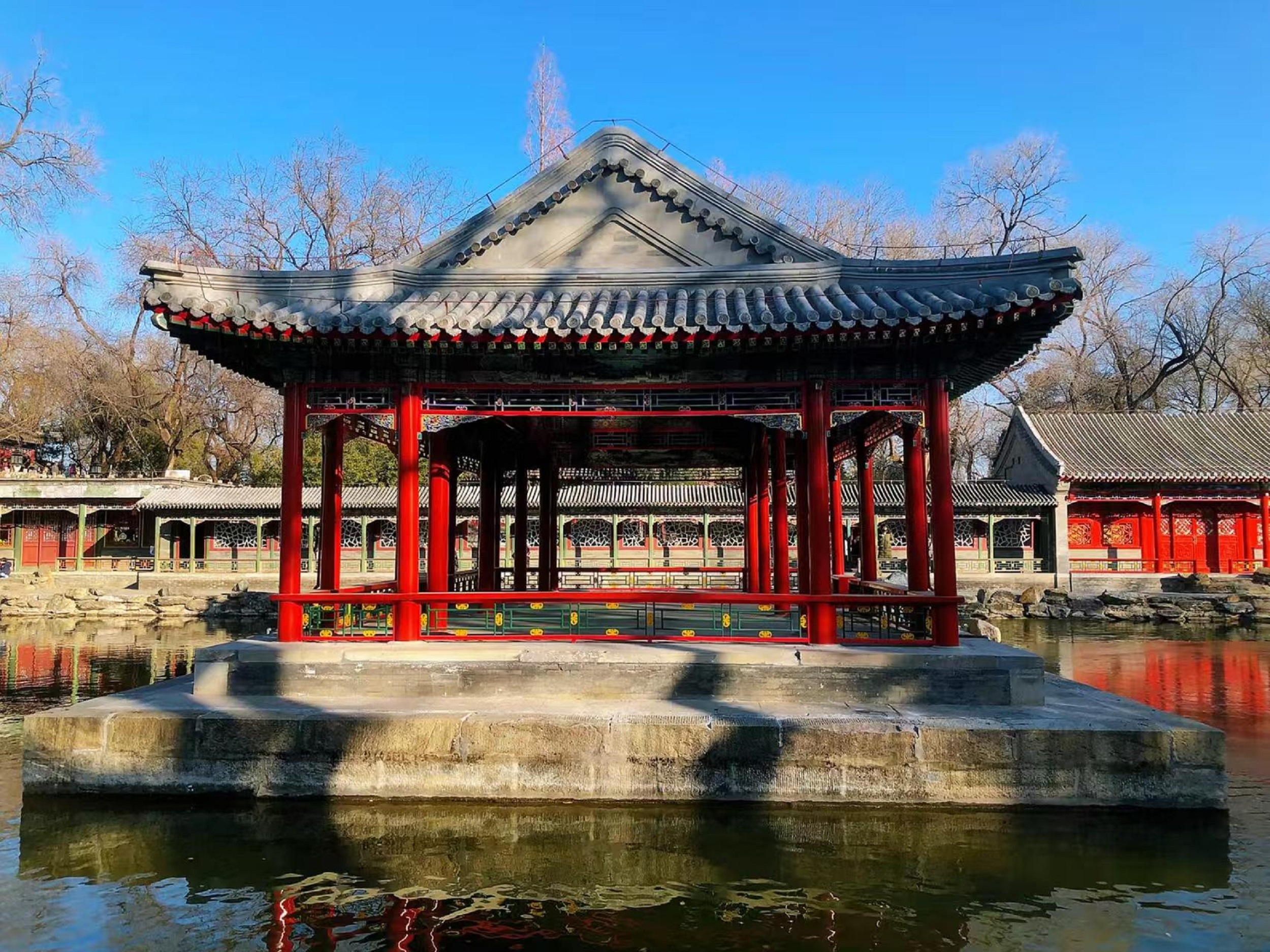 北京五日遊&穿越紫禁城(故宮+恭王府+什剎海+八達嶺長城+非遺文化表演+鳥巢+國家速滑館+天壇公園+頤和園+圓明園+體驗老北京地道美食)