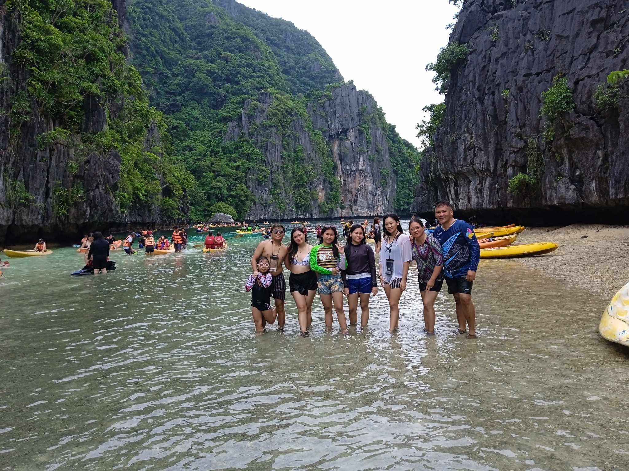 愛妮島A,B,C,D路線之旅（含環境費和瀉湖費）