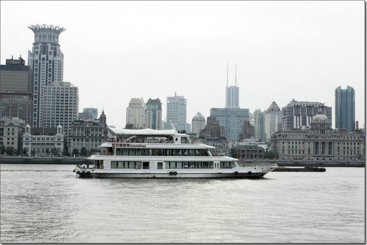 Huangpu River Cruise