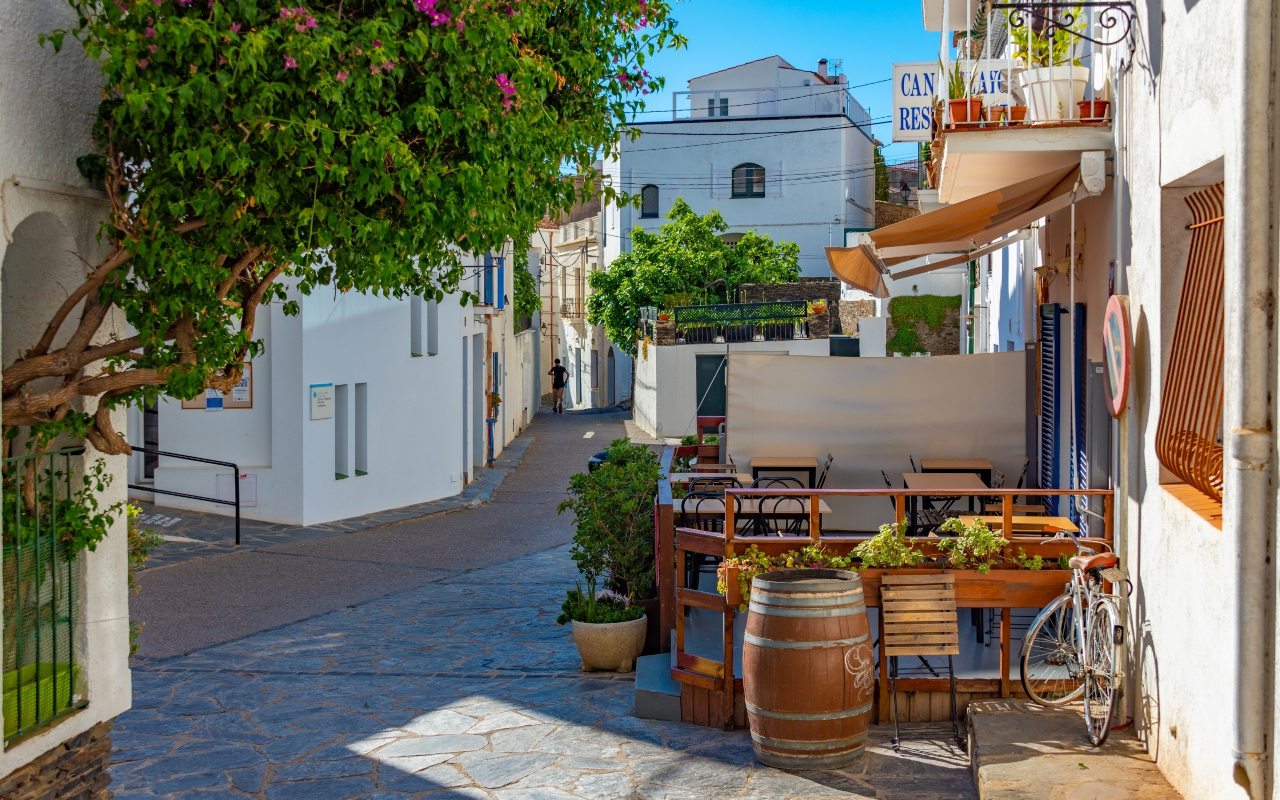 Girona, Figueres, and Cadaques Tour from Barcelona