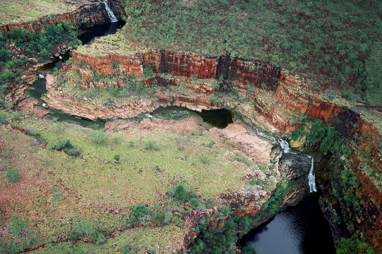 Scenic Helicopter Flight over Twin Flame Falls 