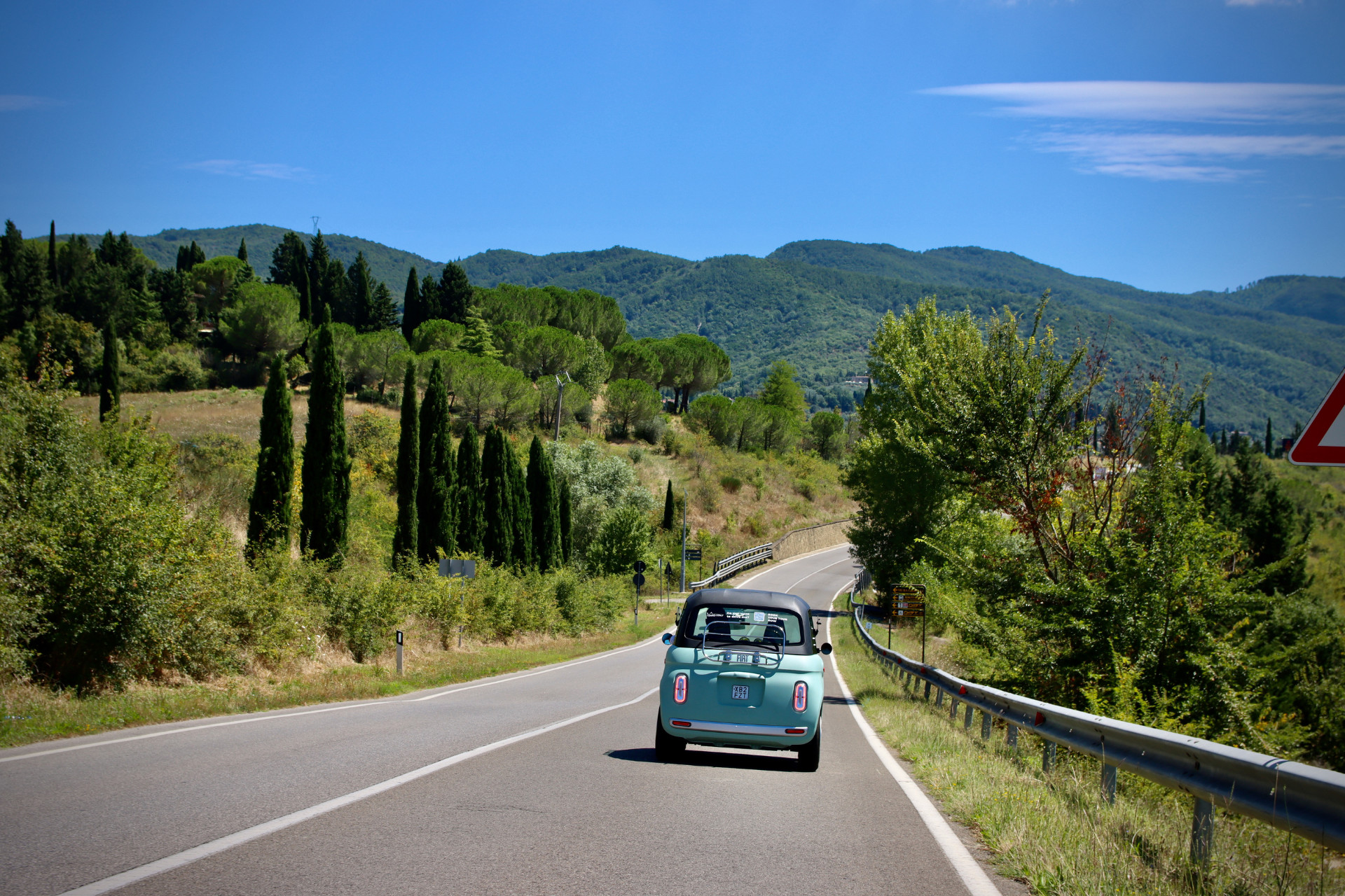 Guided Tuscany Chianti Drive: FIAT E-Car, Wine & Tuscan Lunch