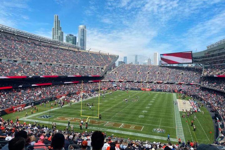 芝加哥熊隊（Chicago Bears）在士兵體育場（Soldier Field）的橄欖球比賽