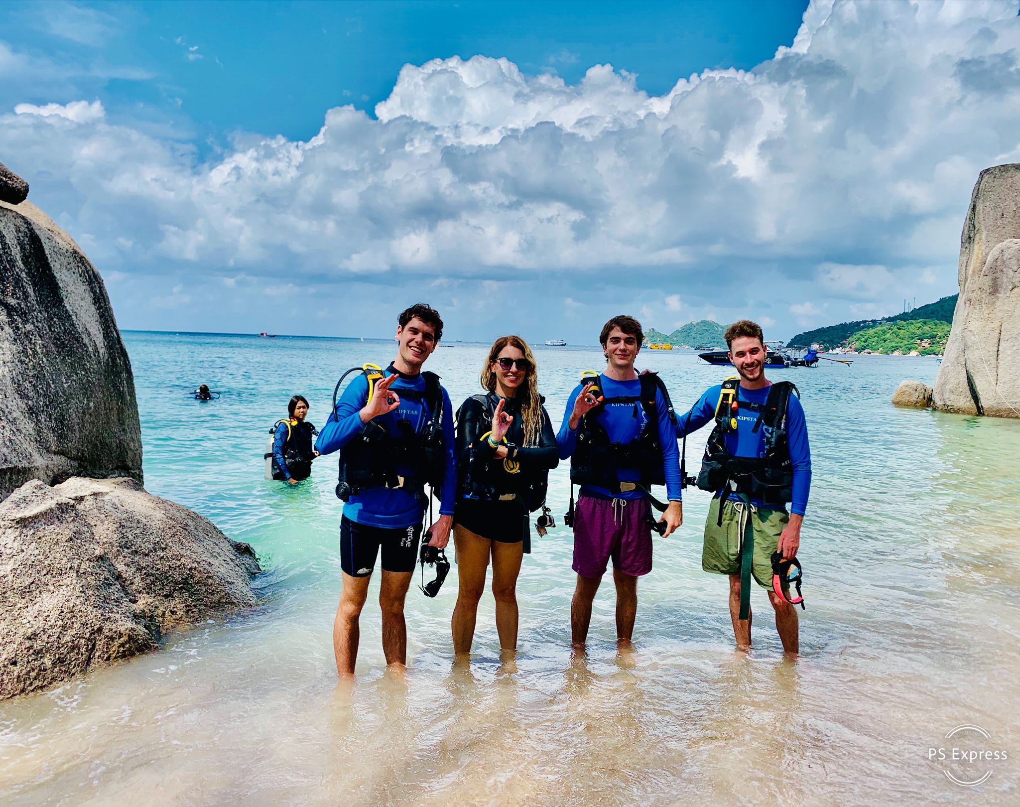 Learn Scuba in Koh Tao's beginner Paradise with PADI 5* Center