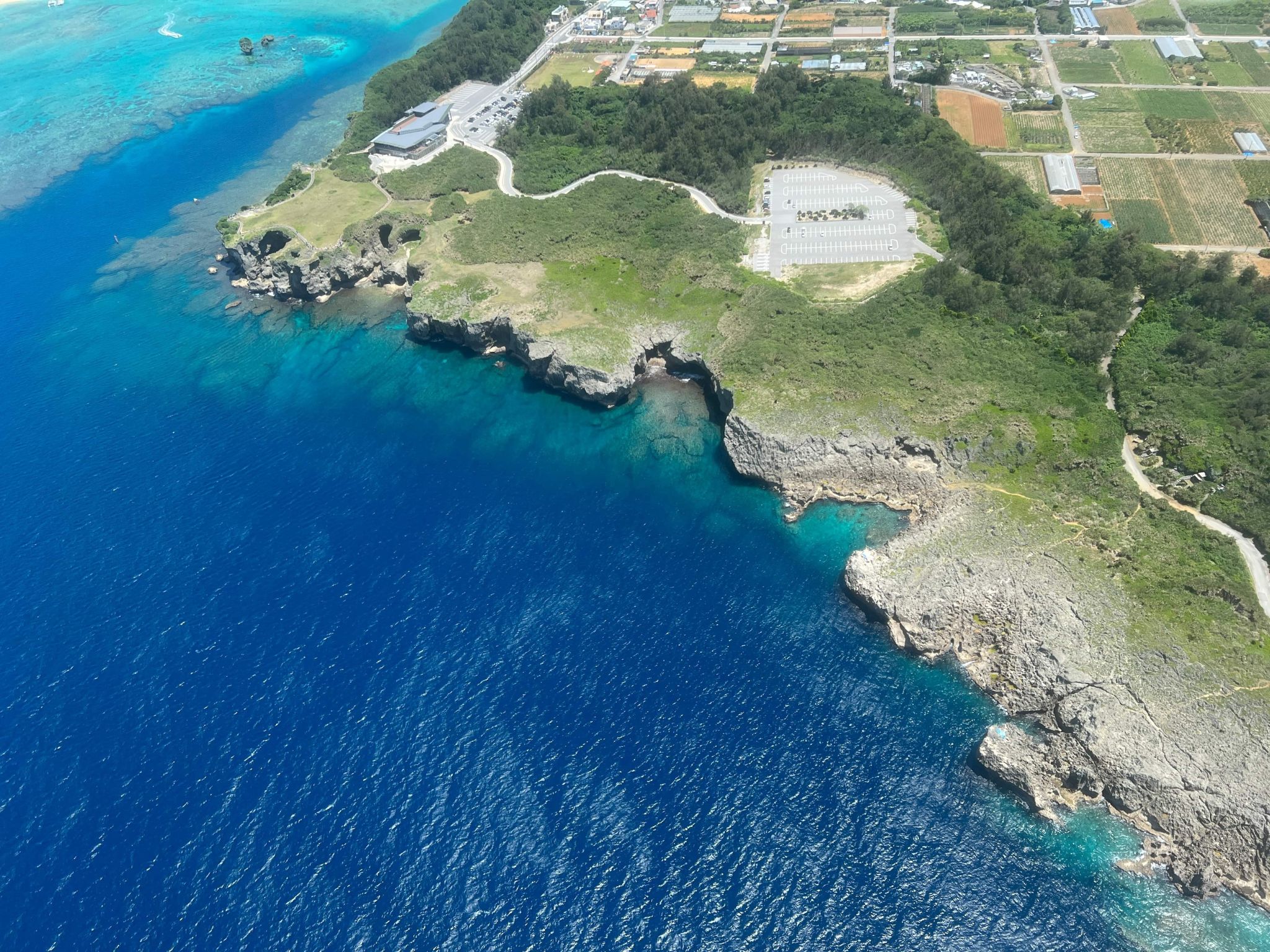 Okinawa Skycruising - helicopter flight service -