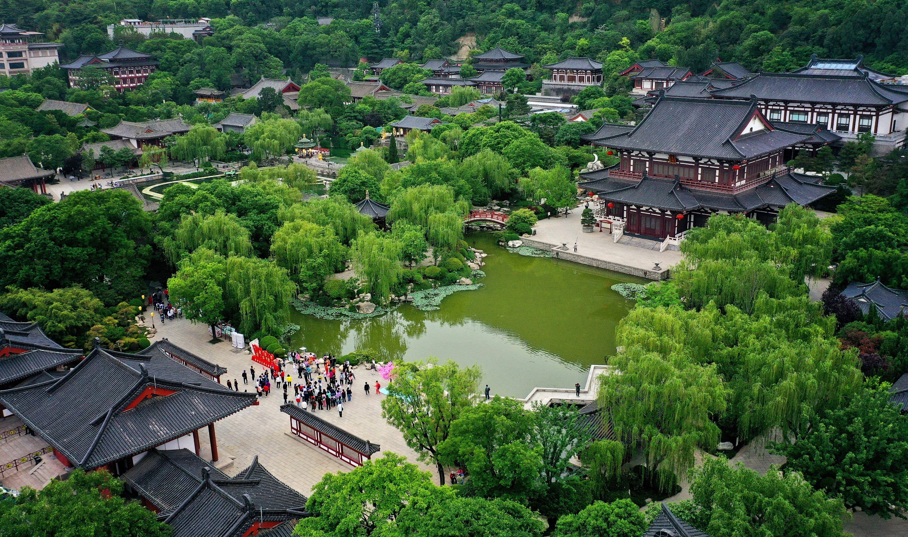 西安秦始皇帝陵博物院（兵馬俑）+華清宮一日遊（探千年歷史，尋秦風唐韻，多團型可選）