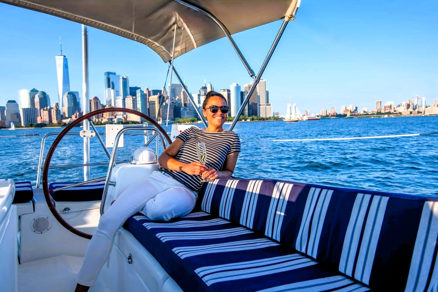 The perfect date: a private sail with your loved one and stunning views