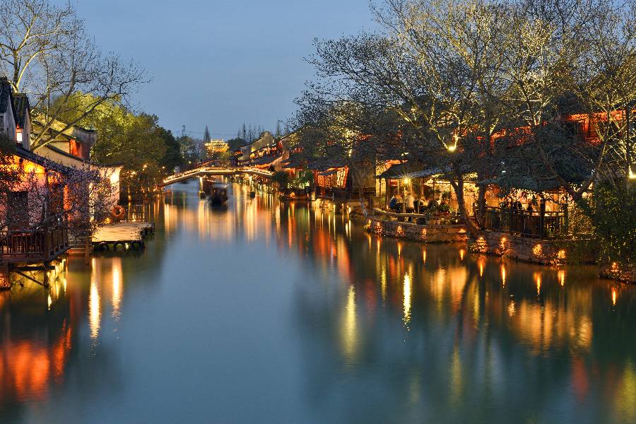 上海+南京+無錫+蘇州+杭州+烏鎮6日5晚跟團遊（25人小團+三水鄉+5鑽酒店+24小時接送機)