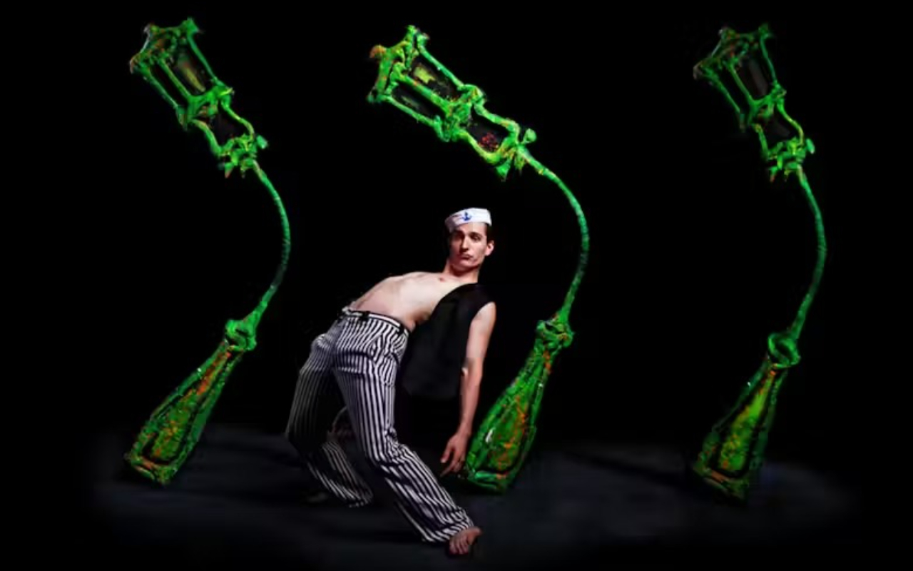 Imagine tiny worlds coming alive with Black Light Theatre SRNEC Antologi's magic