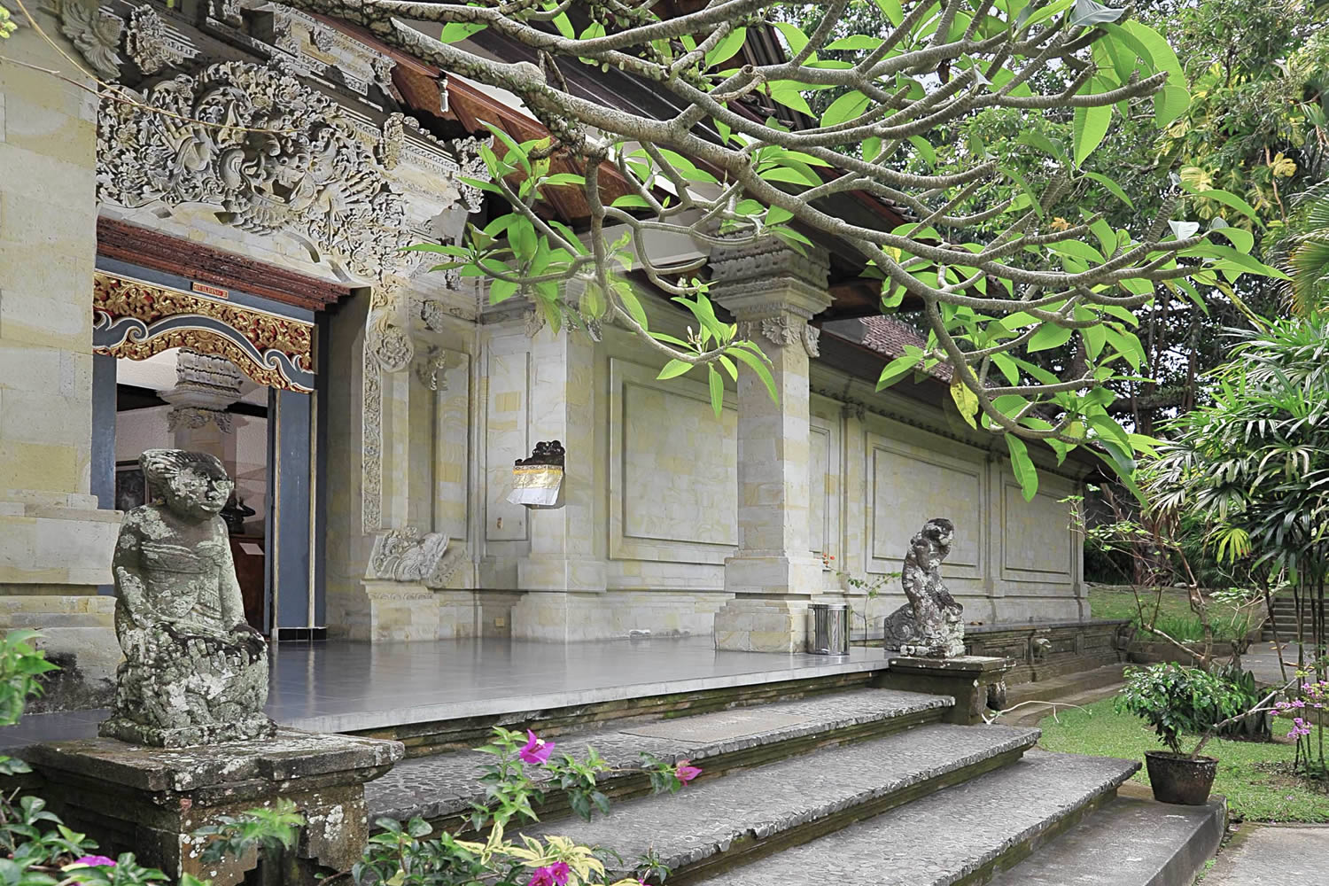巴厘島烏布魯基桑美術館門票