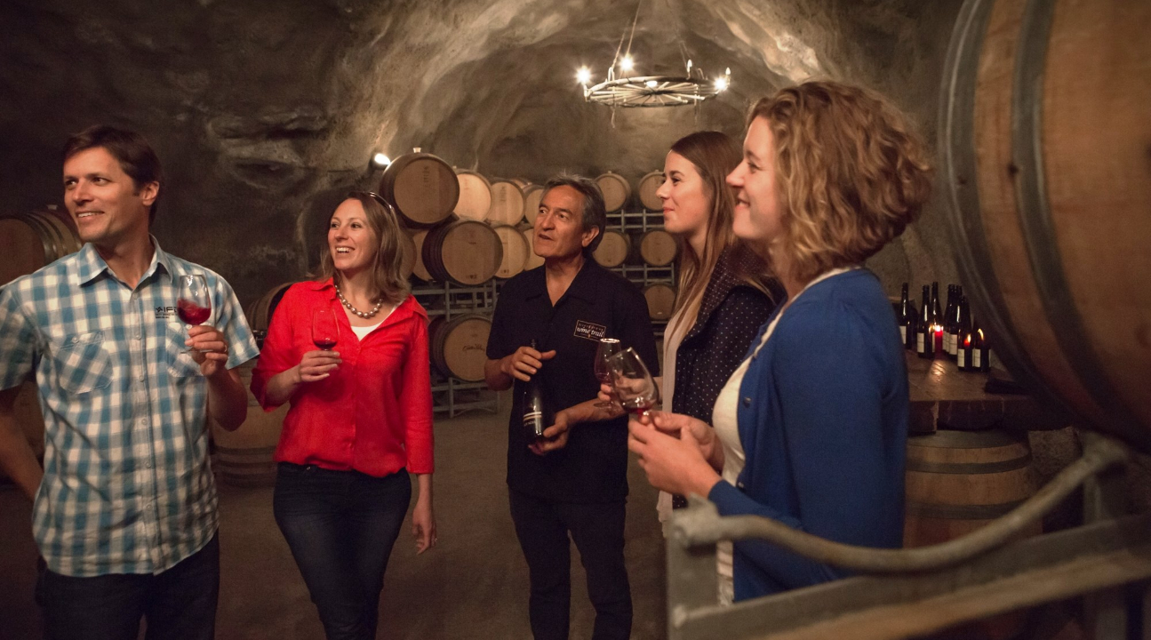 皇后鎮私人葡萄酒美食之旅 (Private Queenstown Wine and Food Tour)
