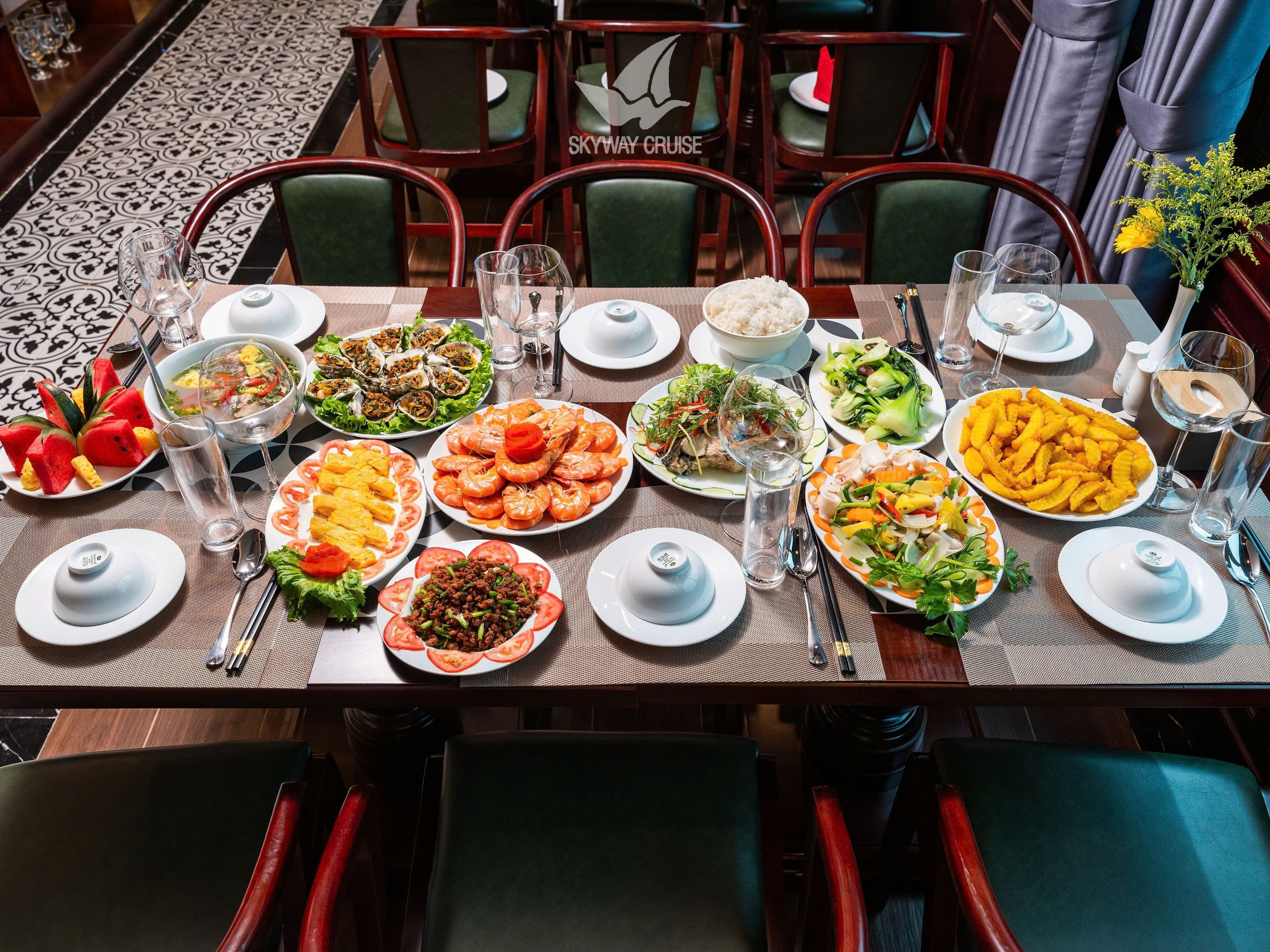 Skyway Cruise Sunset Dining Experience on Lan Ha Bay