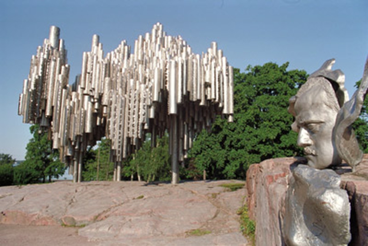 Ultimate Helsinki & Porvoo Tour– Private Car & Local Stories