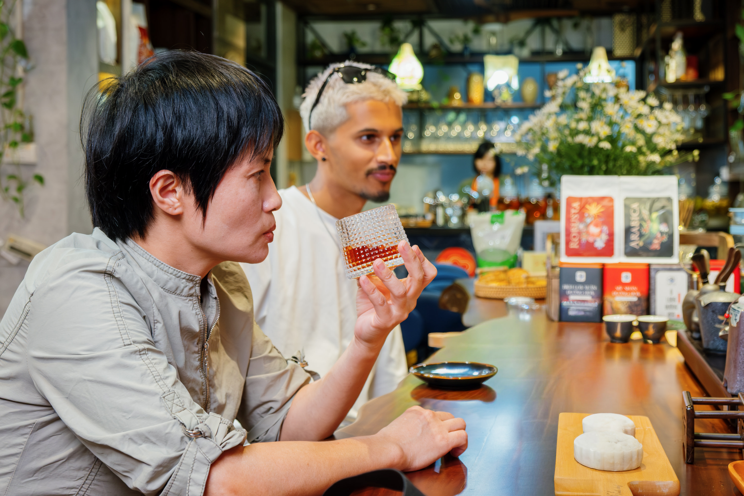 Mooncake Baking Experience with Vietnamese Tea Tasting in Hanoi