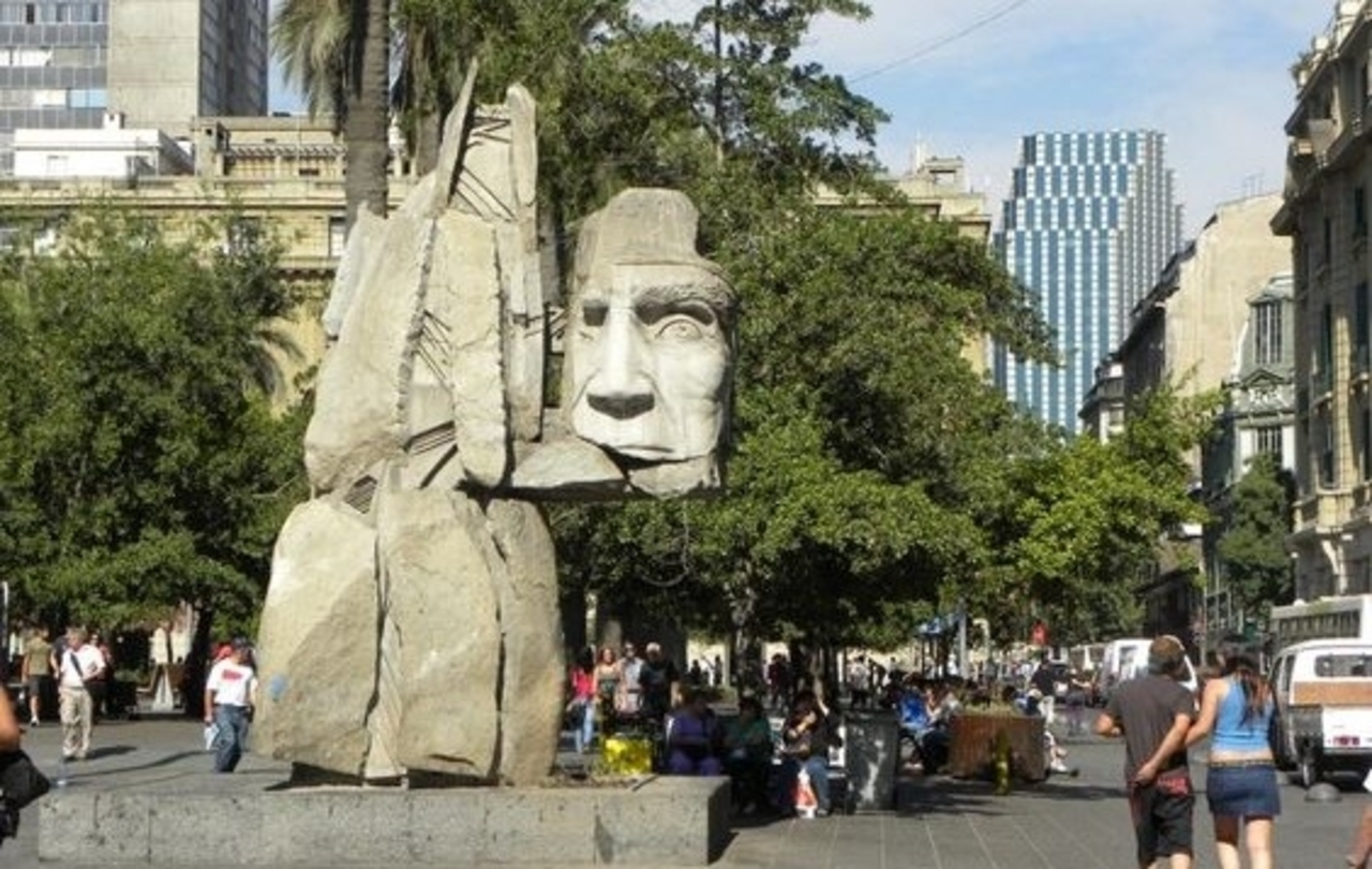 Santiago : Highlights Walking Tour With A Guide