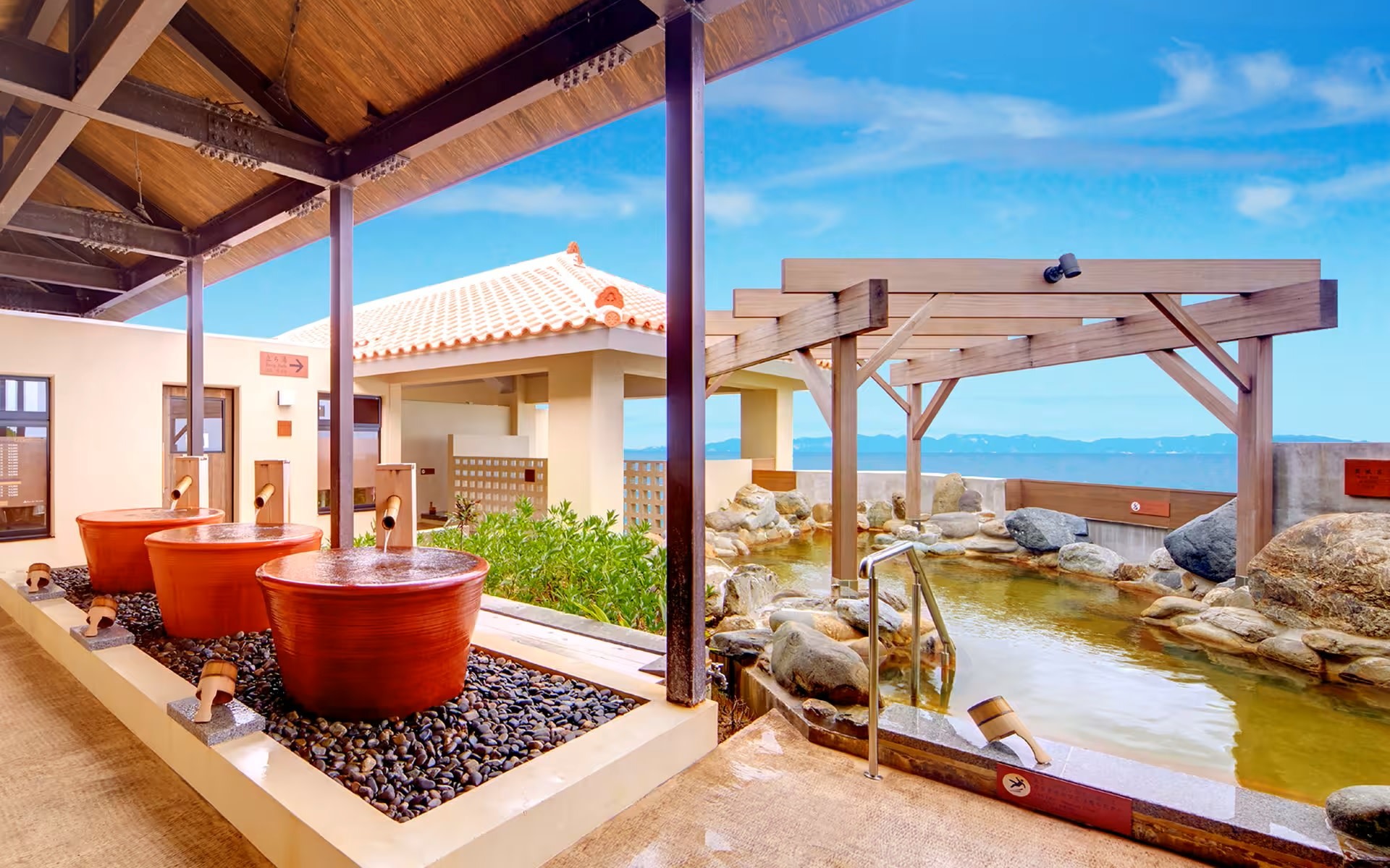 Okinawa Senaga Island Ryujin Hot Spring Experience (Lunch Buffet All-You-Can-Eat Optional)