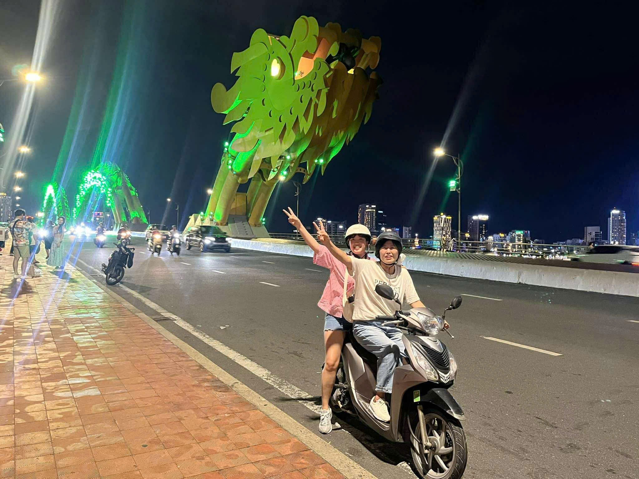 Da Nang Landmarks & Cafe Culture By Motorbike with Lady Riders 