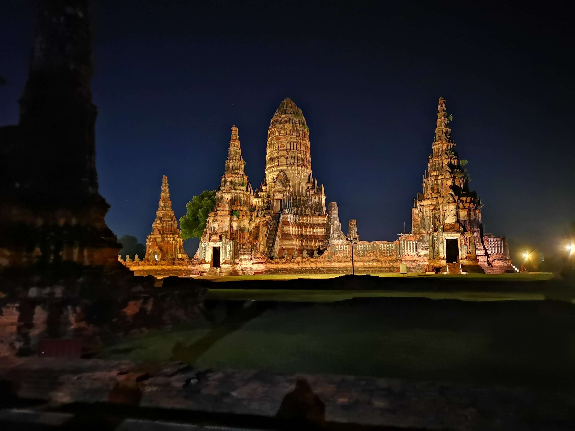 Ayutthaya Half-Day World Heritage Tour + Impressive Ruins Light-Up Viewing (Departing from Bangkok / Japanese Guide Included) (E3)