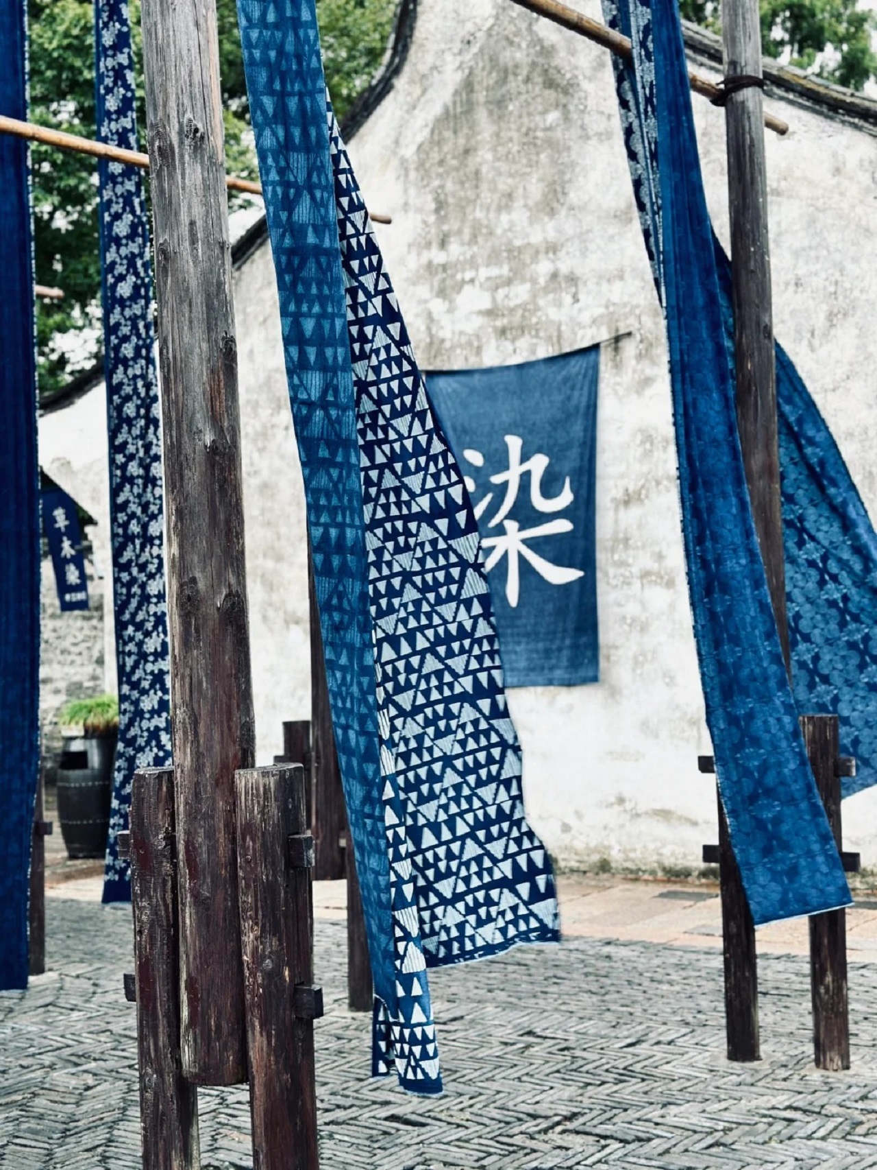 【蘇州往返】烏鎮高端私家團1日遊（欣賞中國經典5A雙江南水鄉+古橋水巷自然風韻+迷人風情文化古鎮+遠離城市喧囂+專業講解歷史文化）