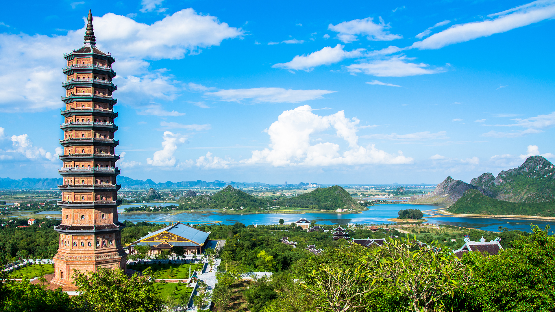 Ninh Binh Day Tour From Ha Noi: Hoa Lu, Bai Dinh, Trang An, Mua Cave