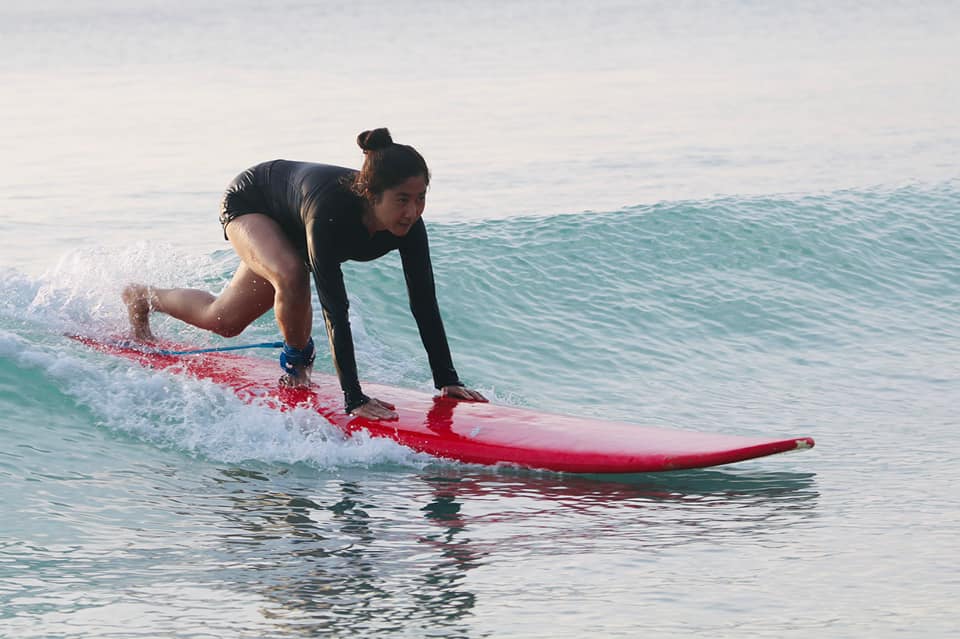 布吉島衝浪課程（Beyond Surf Kata Phuket提供）