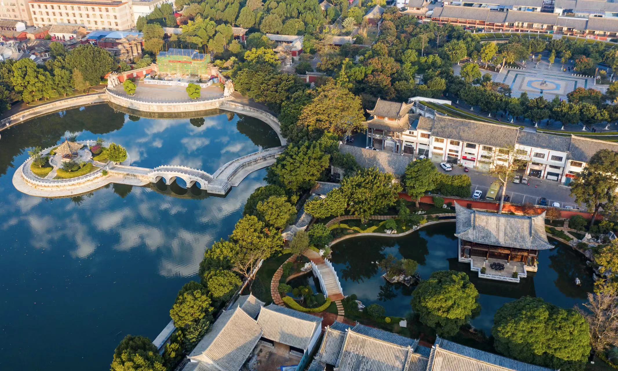 雲南滇東南風物誌5日（昆明+撫仙湖環湖+建水古城+元陽梯田+阿者科+東風韻+特色銅鍋魚）