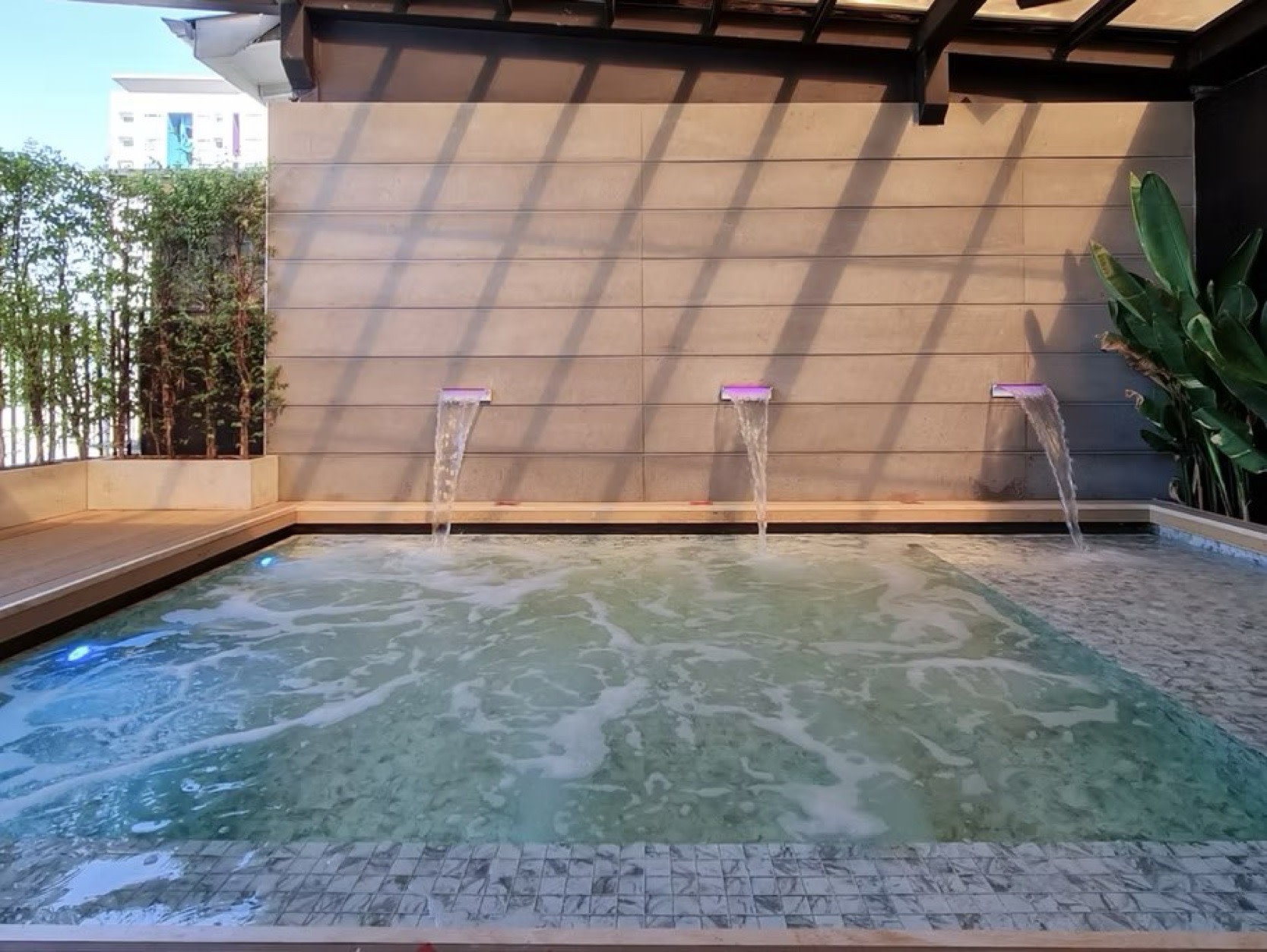 KRUBB Bangkok Social Club & Sauna (For Men)