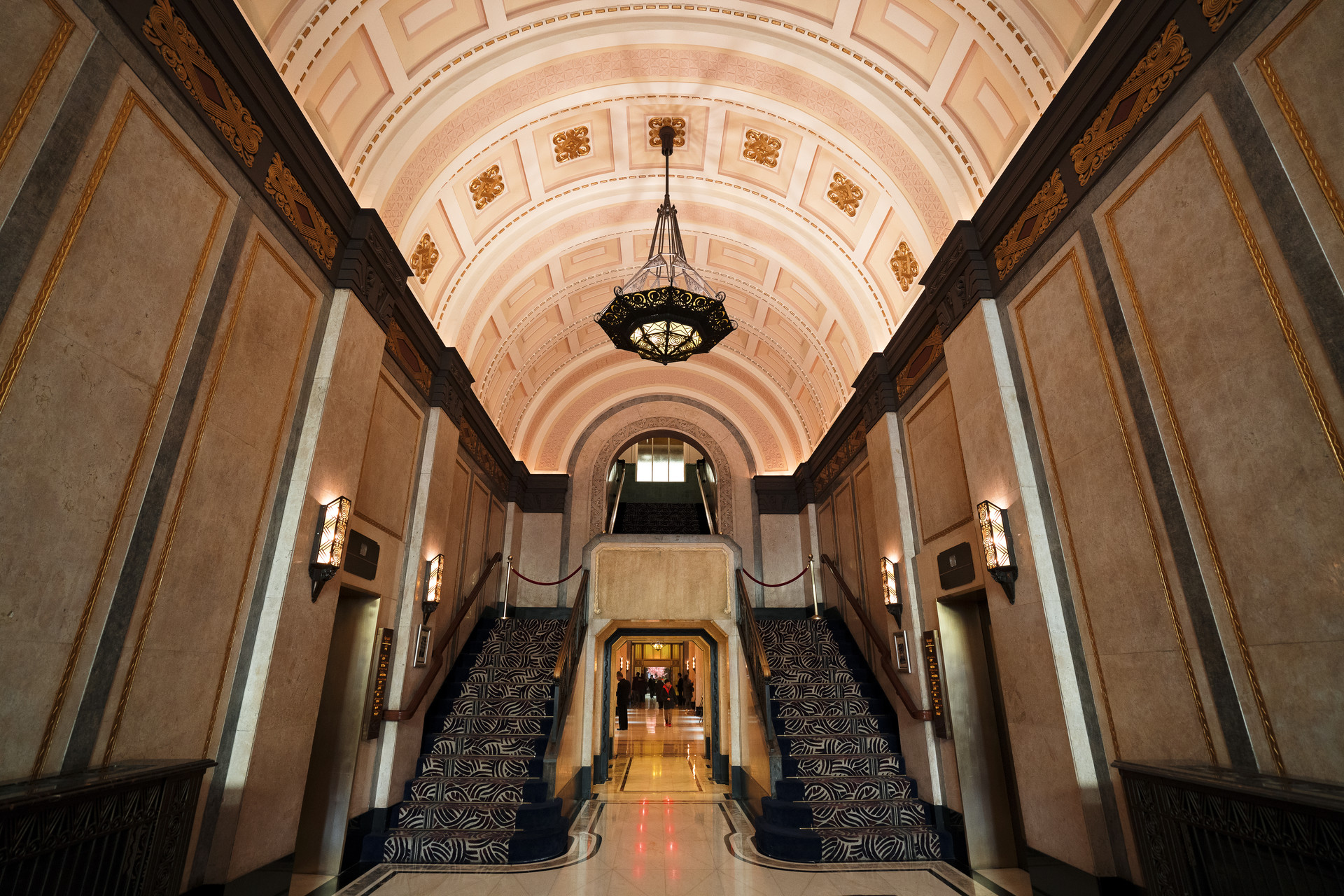 3-Hour Shanghai Art Deco Walking Tour With City Master