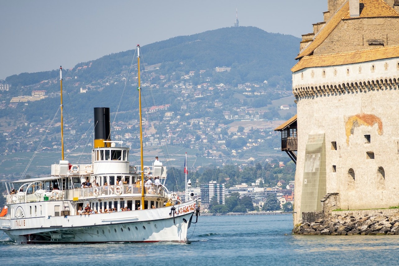 2-Hour Riviera Cruise from Montreux