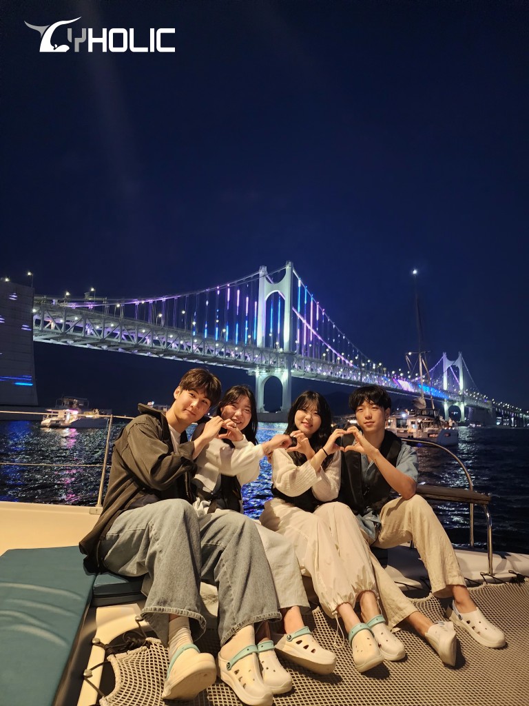 釜山Y Holic 遊艇體驗 (Y Holic Yacht Experience in Busan)