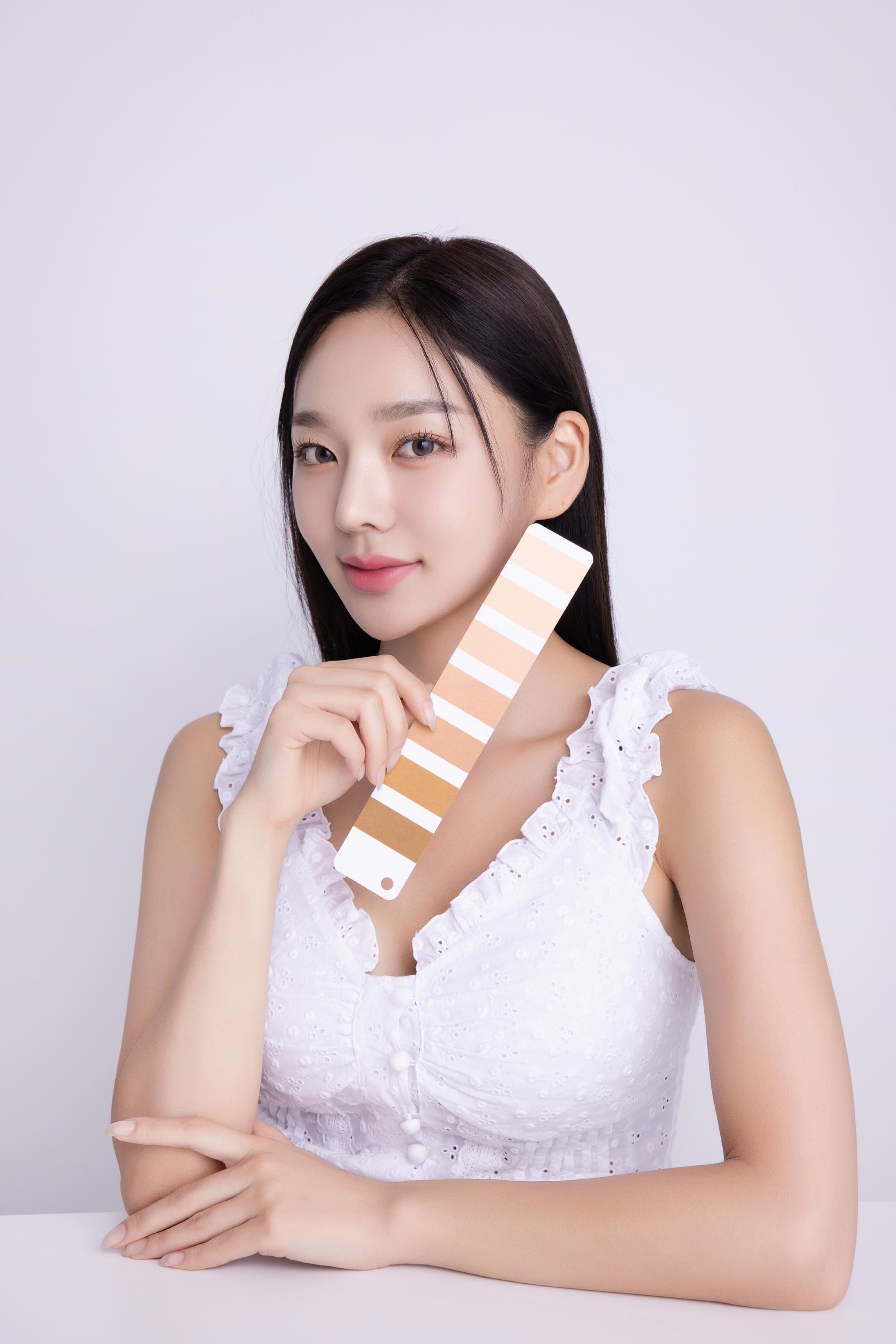 找到你的專屬色彩：個人色彩分析與香水體驗
