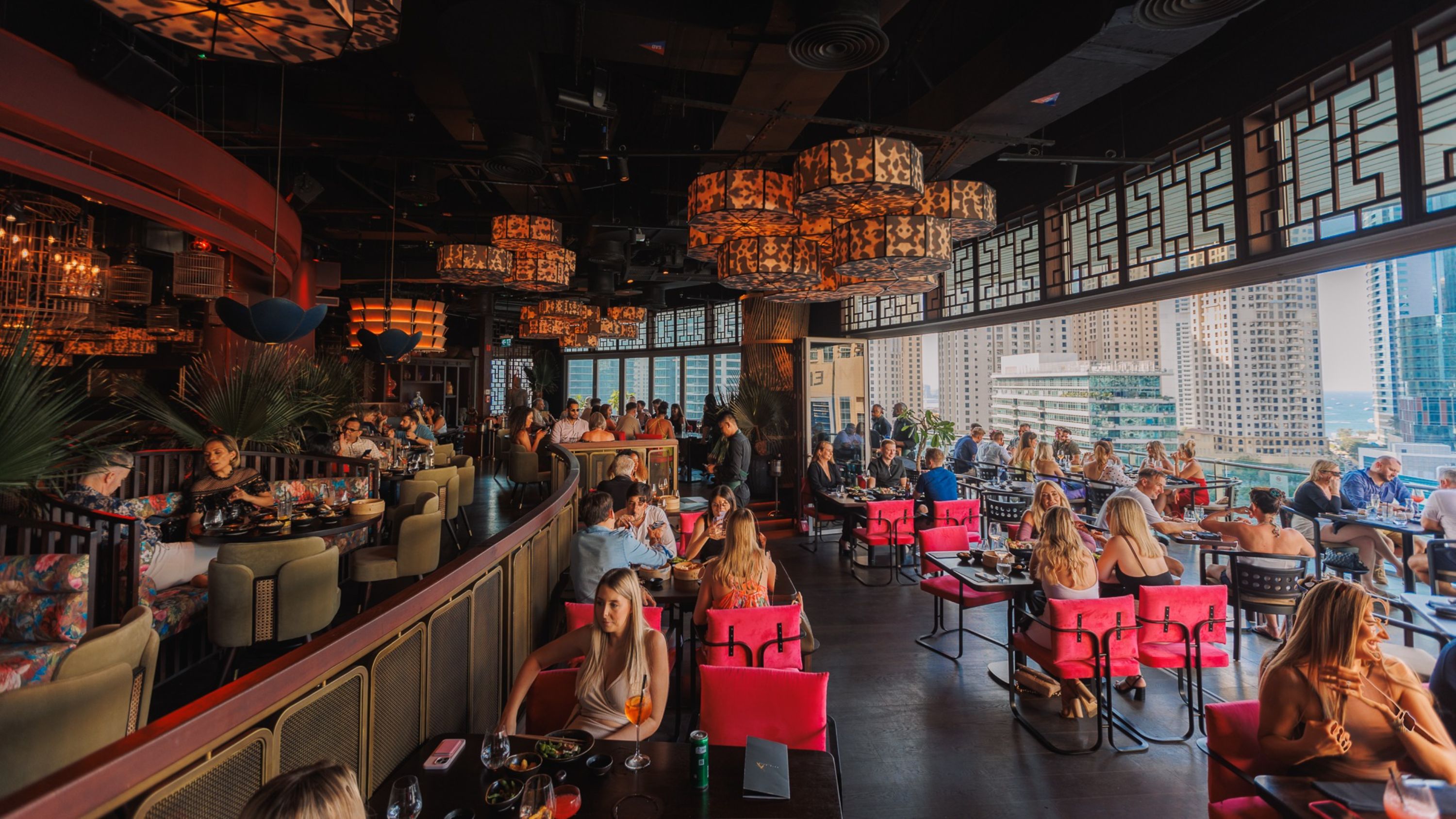 Asia Asia Pier 7 Sunset Dining Experience in Dubai