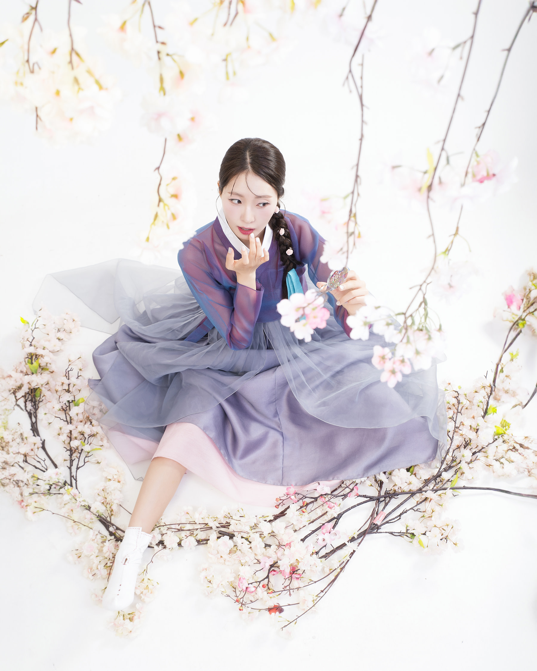 Hanbok Photo Shoot with K-Style Hair & Makeup near Changgyeonggung