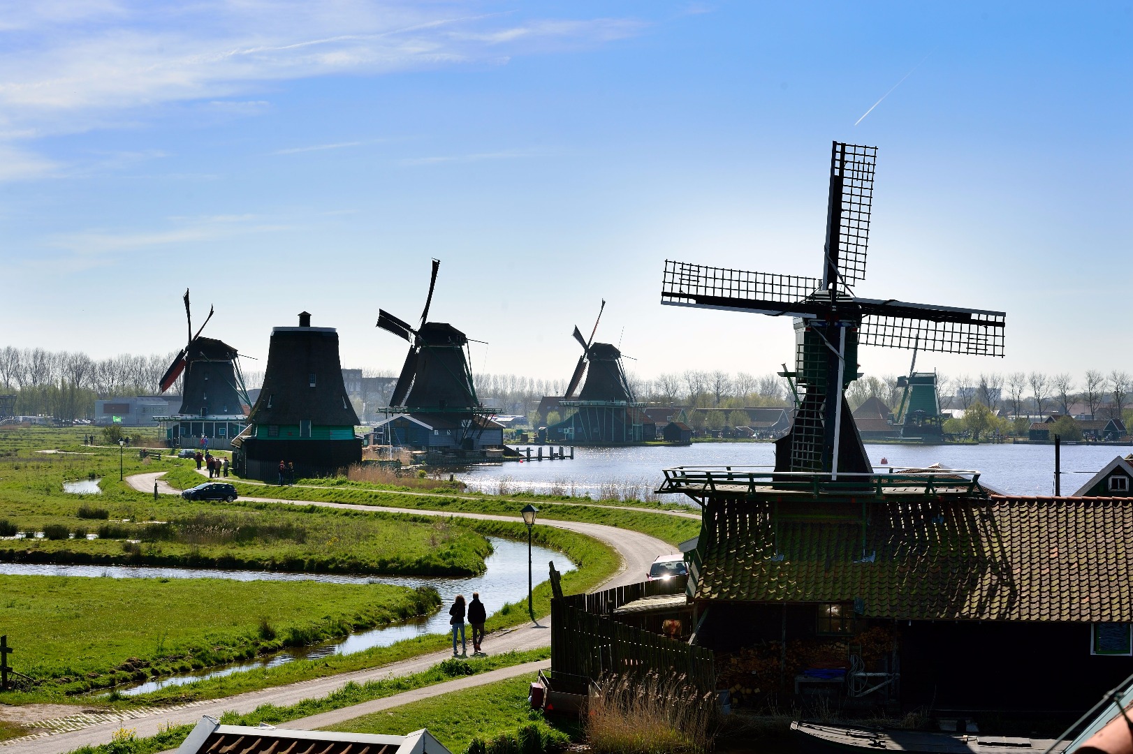 Keukenhof Gardens and Zaanse Schans Day Tour from Amsterdam