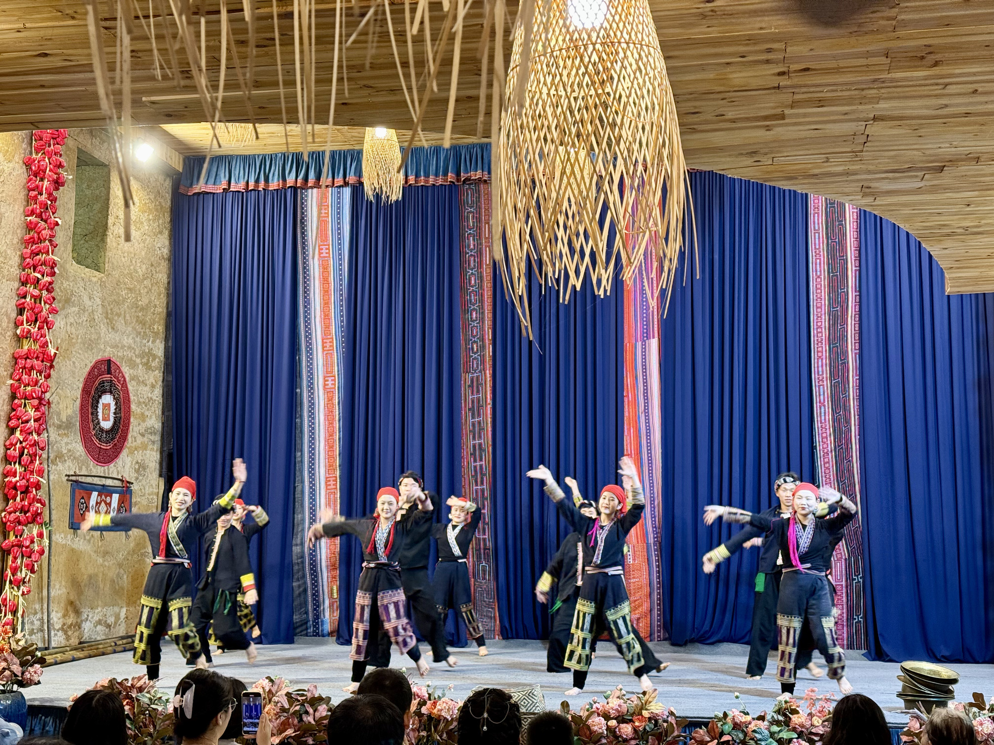 Sapa: Cat Cat Village, Moana, Alpine Coaster Option Instagram Tour