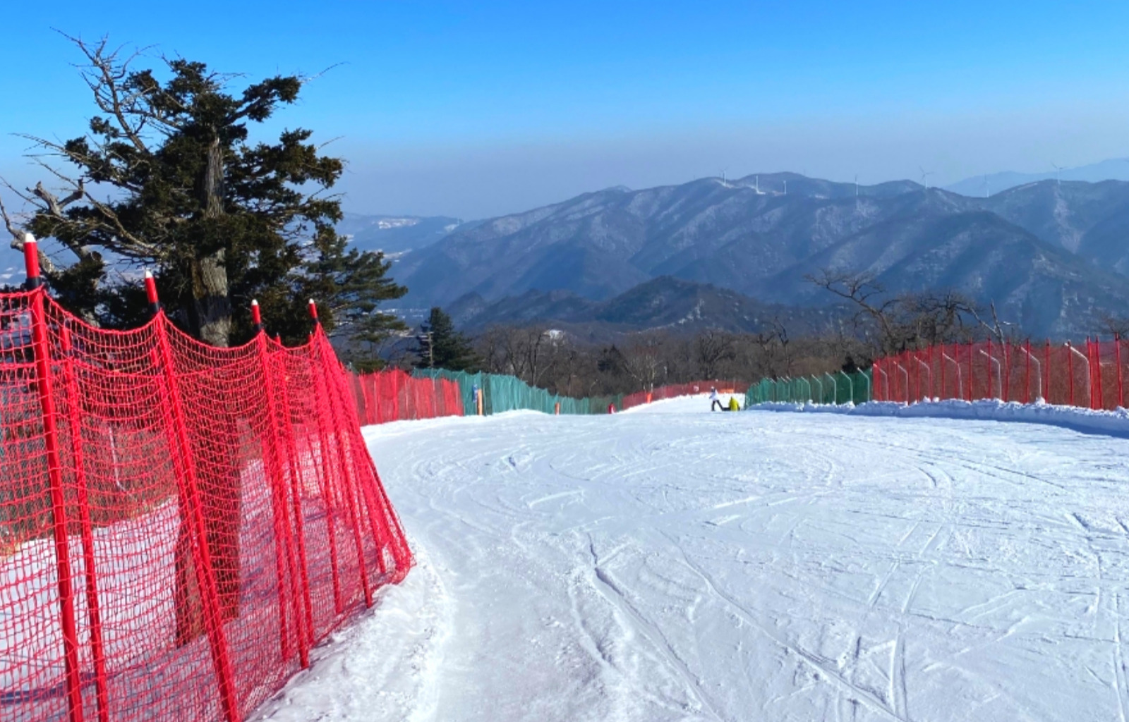 龍平滑雪度假村