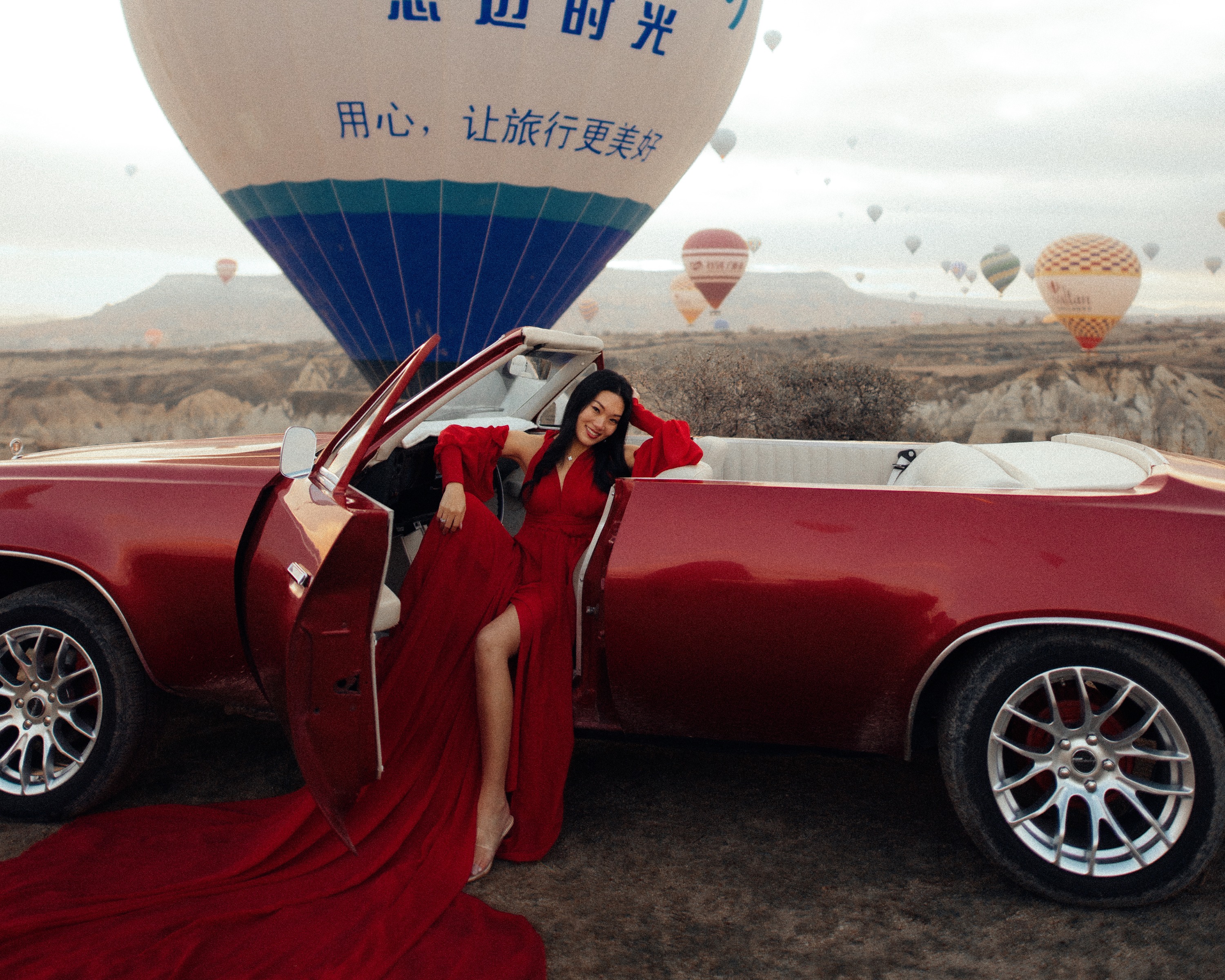 Cappadocia Classic Car Sunrise Balloon Photoshooting 