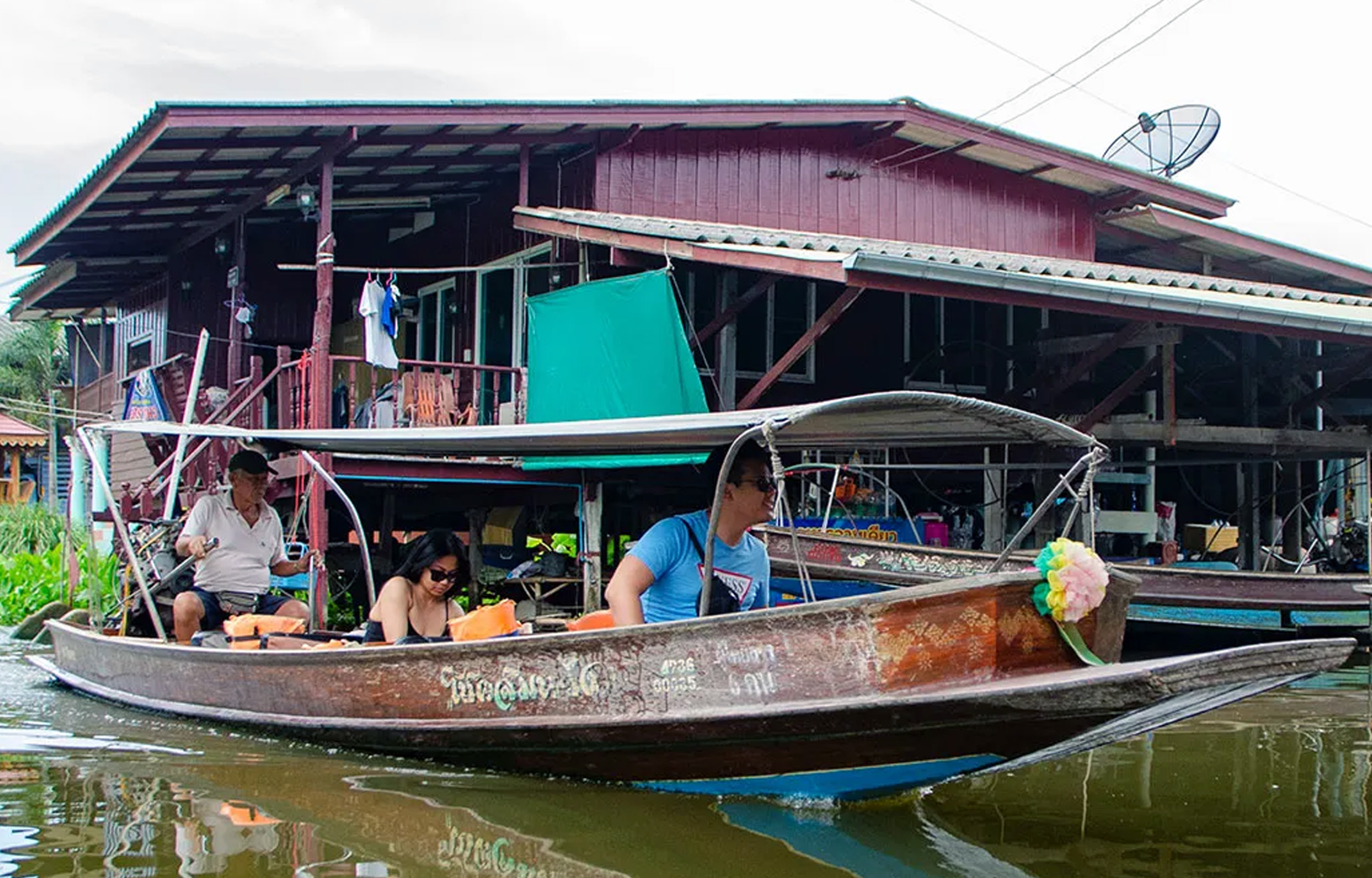 丹嫩莎朵水上市場 (Damnoen Saduak Floating Market)、美功鐵路 (Maeklong Railway) 私人遊以及其他