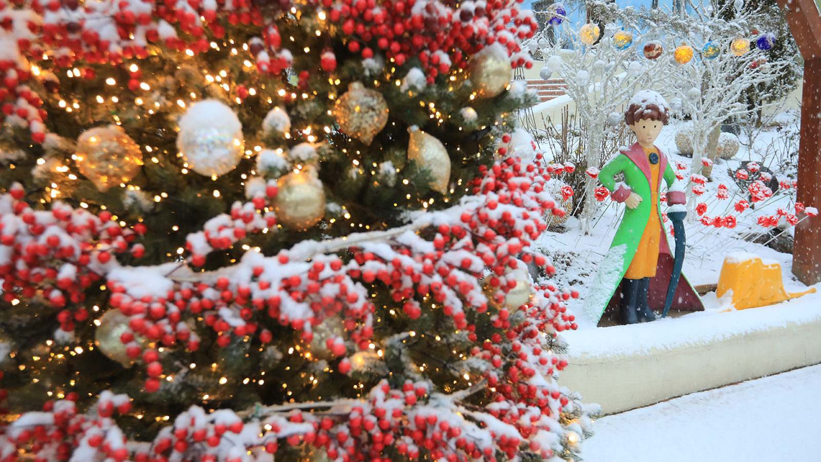 小法國村是一個迷人的法式文化村，位於韓國，到處都是色彩繽紛的建築和歐式風格的建築。