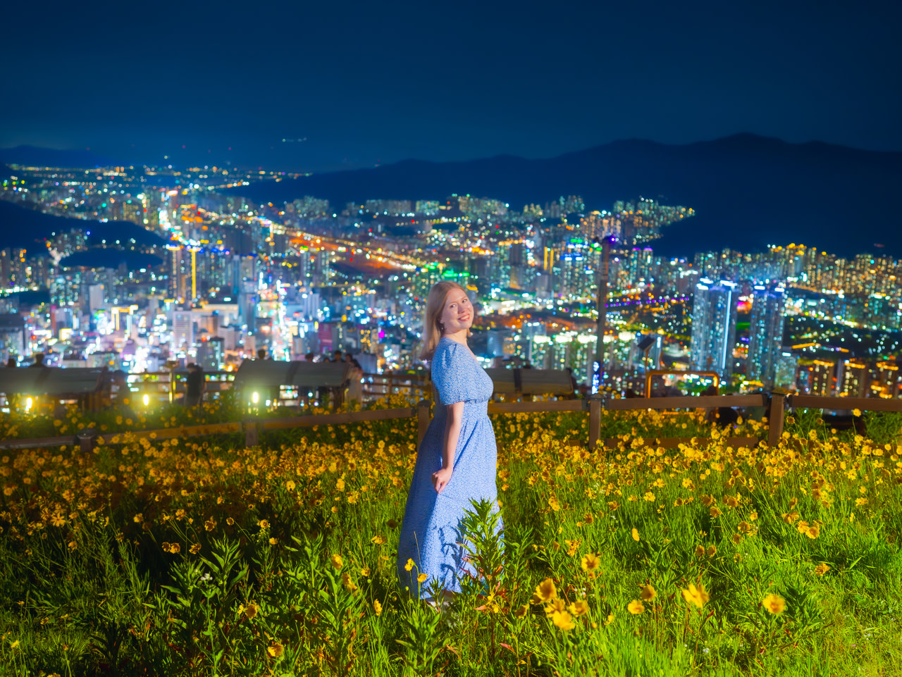 Busan Hwangnyeongsan & Gamcheon Culture Village Half-Day Night Photography Tour