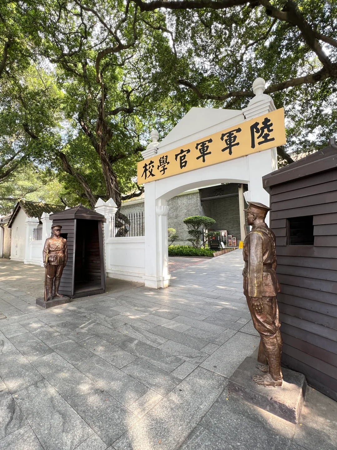 廣州陳家祠 沙面 聖心大教堂 黃埔軍校舊址一日遊（感受羊城歷史與現代交融 +可選珠江夜遊遊船）