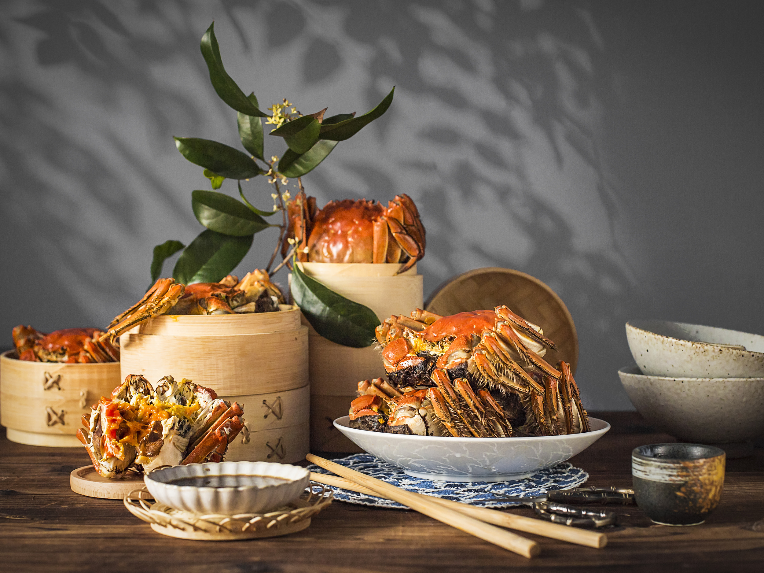 Private Tour of Shanghai Yangcheng Lake Hairy Crabs and Lotus Flower Island