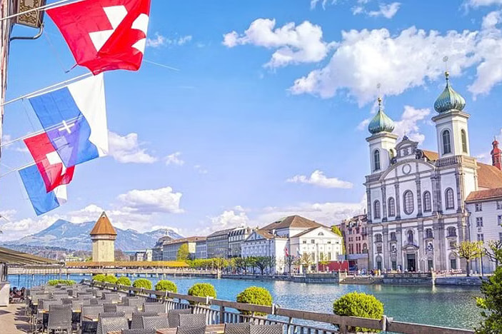 Lucerne City Tour Private Walking Tour with Lake Cruise