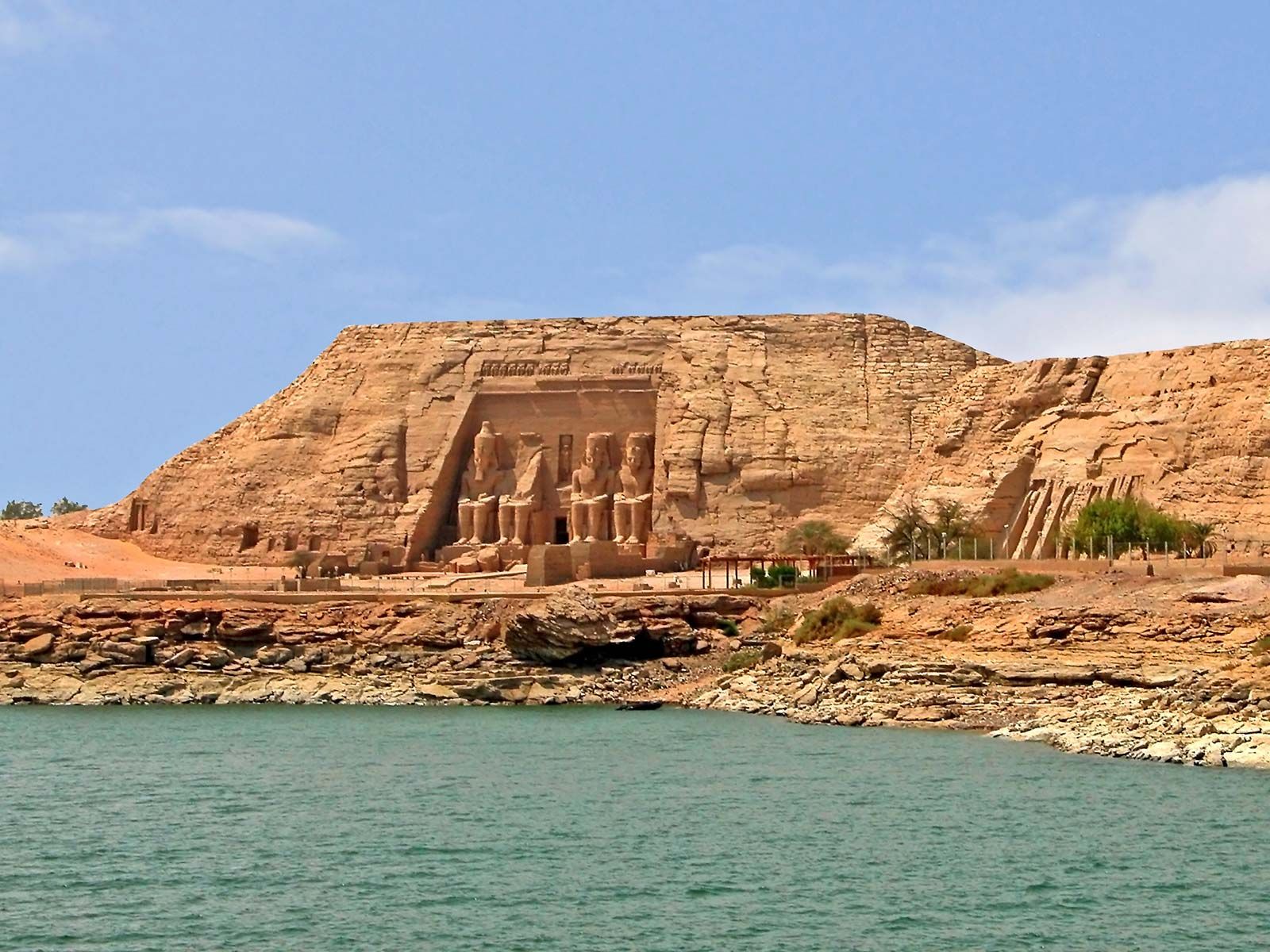 Asvon Abu Simbel va Nubiya Qishlog‘iga To‘liq Kunlik Tajriba Nil Motorli Qayig‘ida