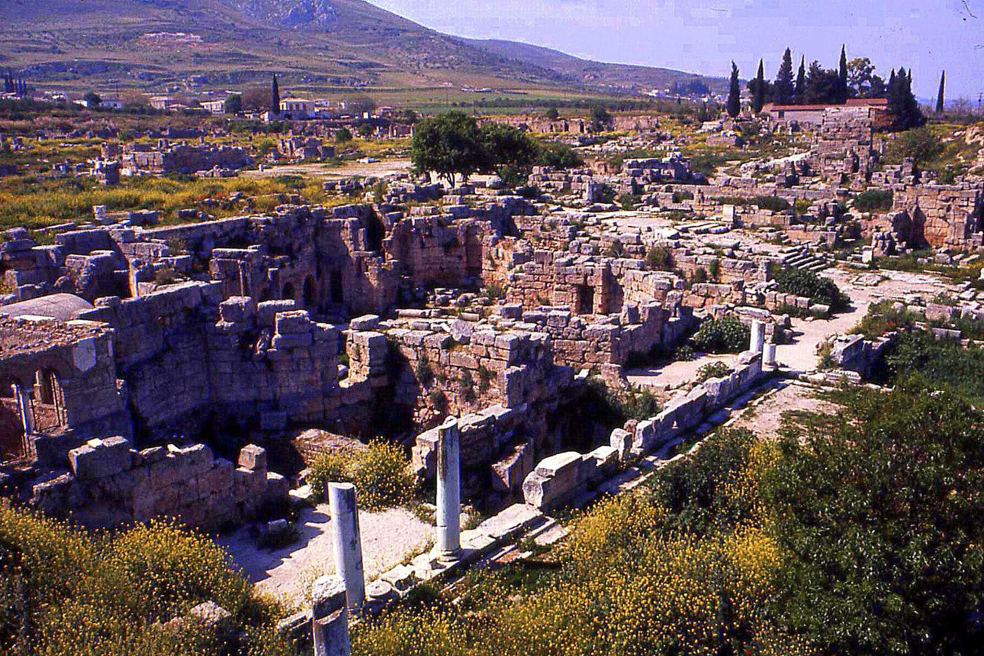 Exploring History and Beauty: Ancient Corinth and Nafplio Tour