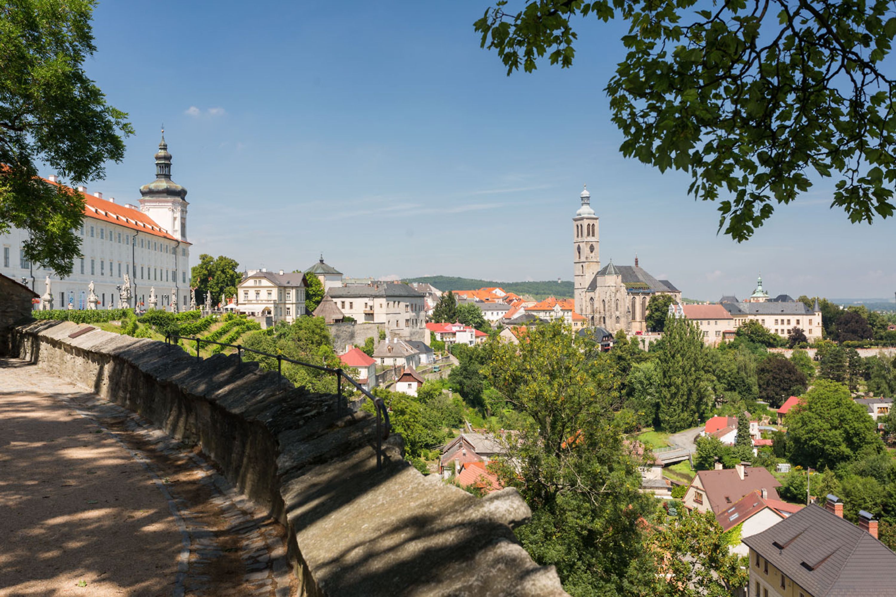 Kutna Hora with Bone Church Tour from Prague