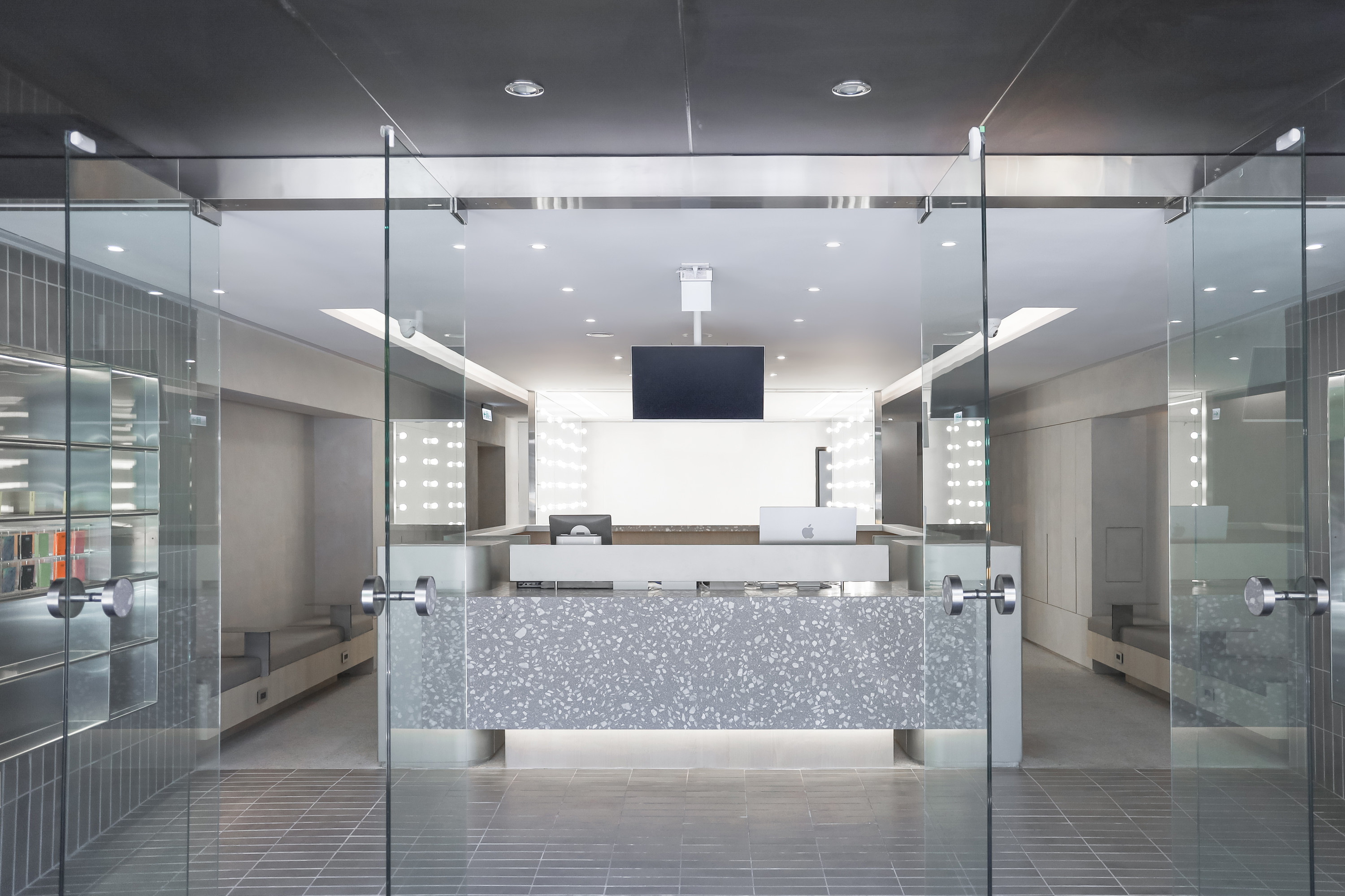 Taipei Zhongshan District｜ID PHOTO CHUN SUN｜Korean ID Photo｜Reservation by Phone Required