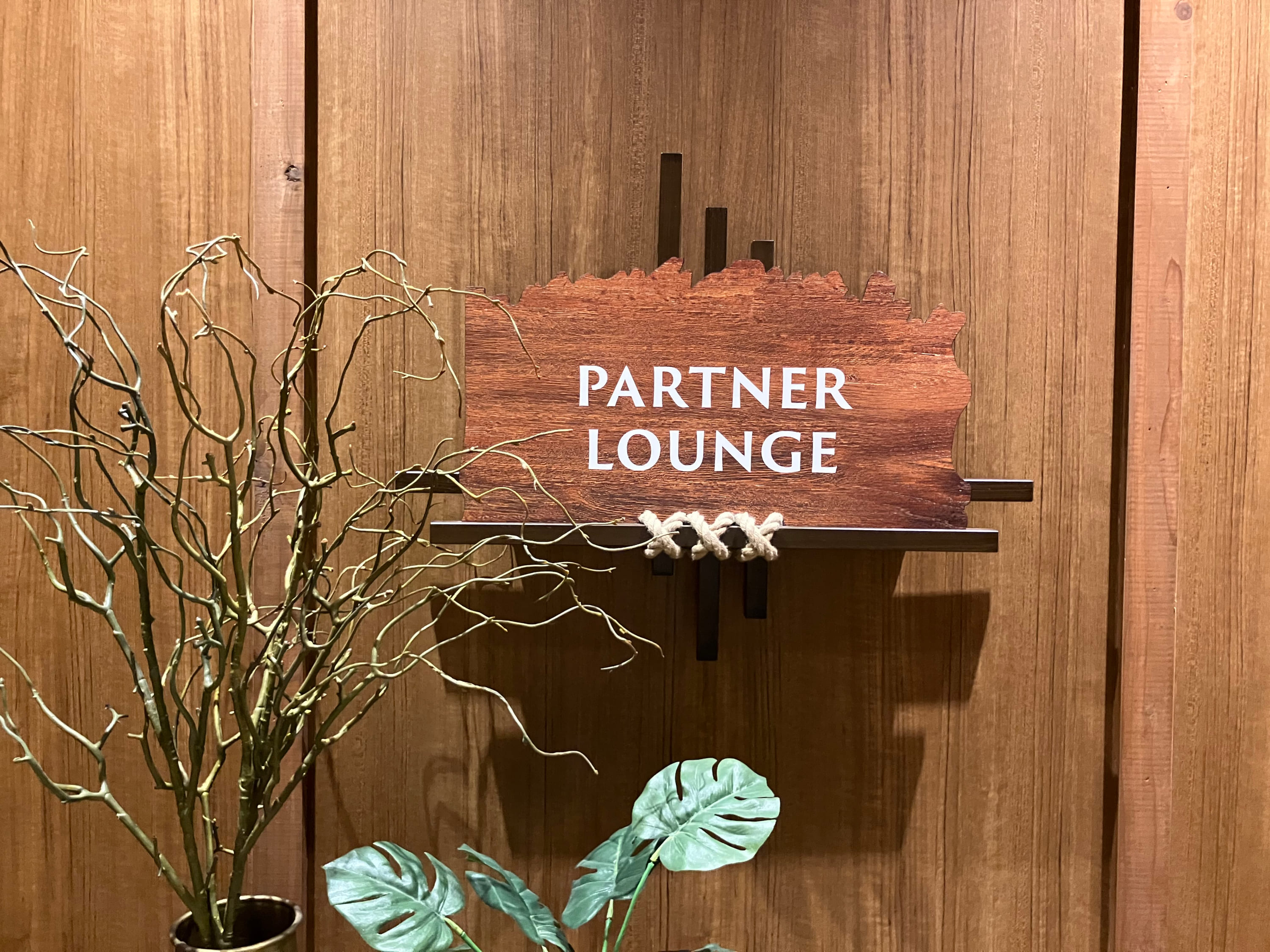 Lounge access ticket