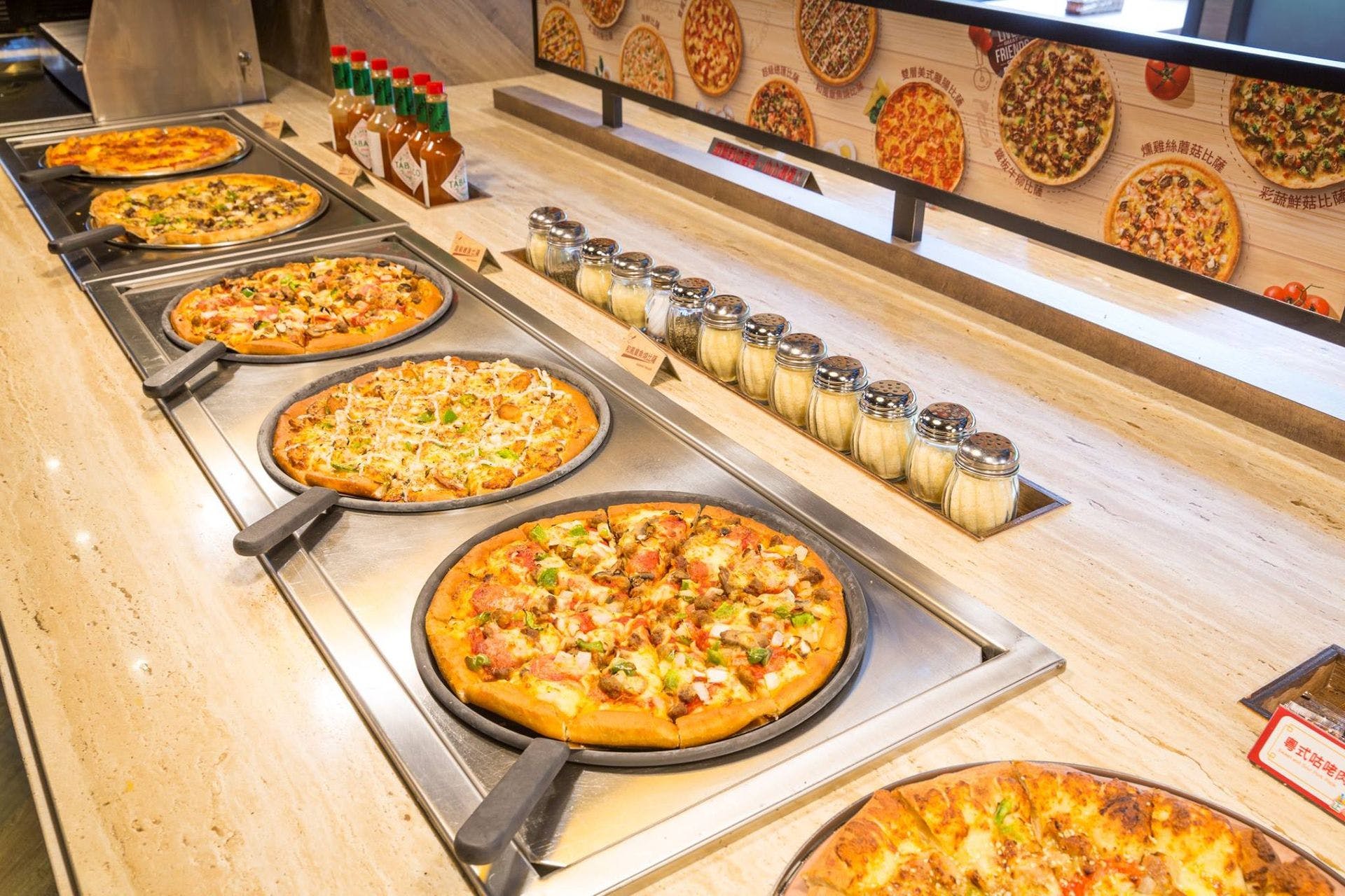 Online Reservation] Pizza Hut Dream Mall Branch at MRT Kaisyuan Station -  Klook United States US