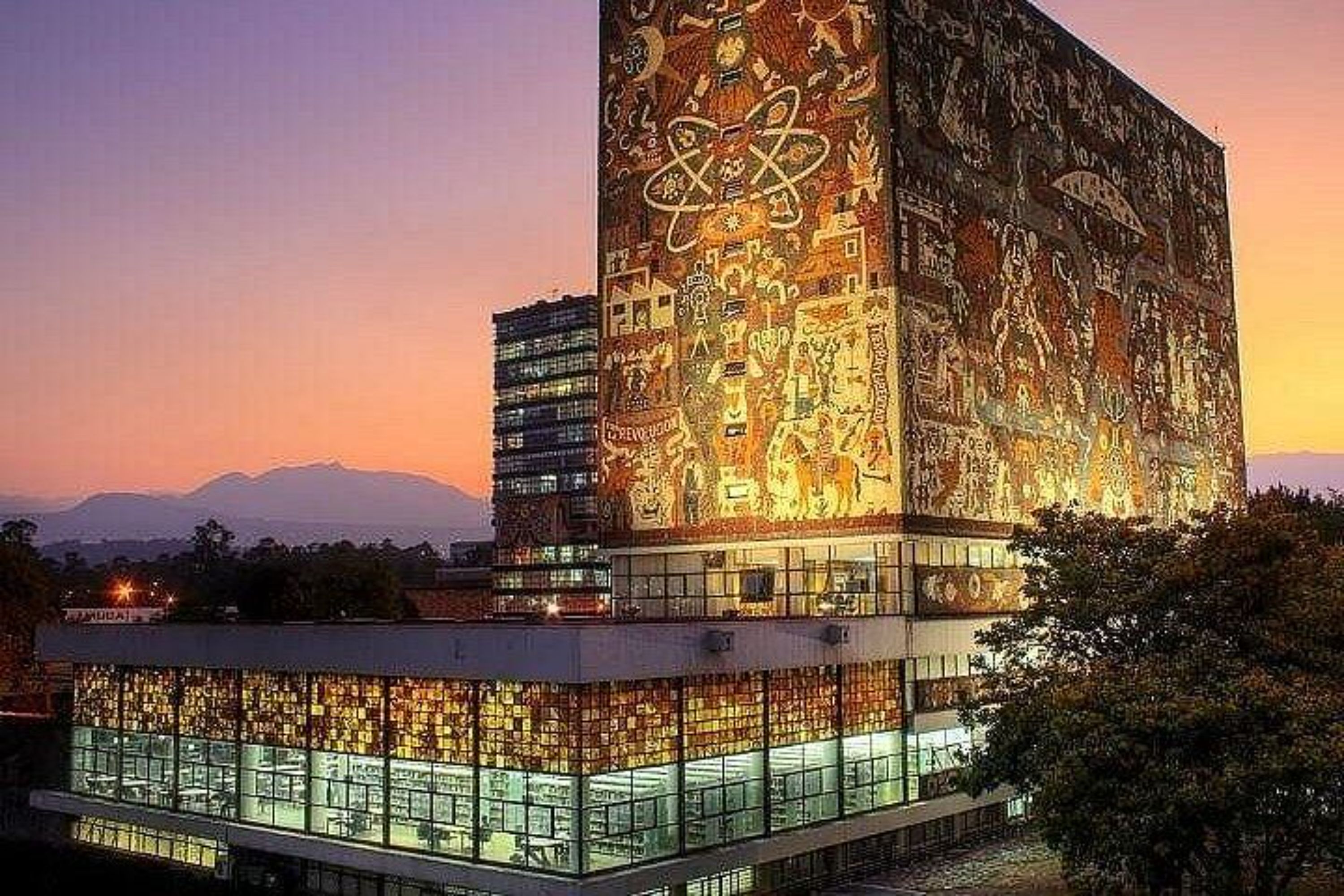墨西哥城大學城體育場和壁畫之旅